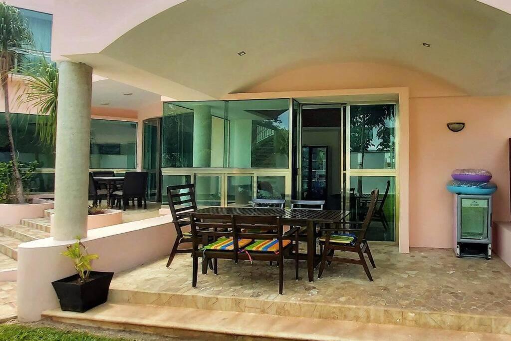 Villa Deluxe jakuzzy alberca