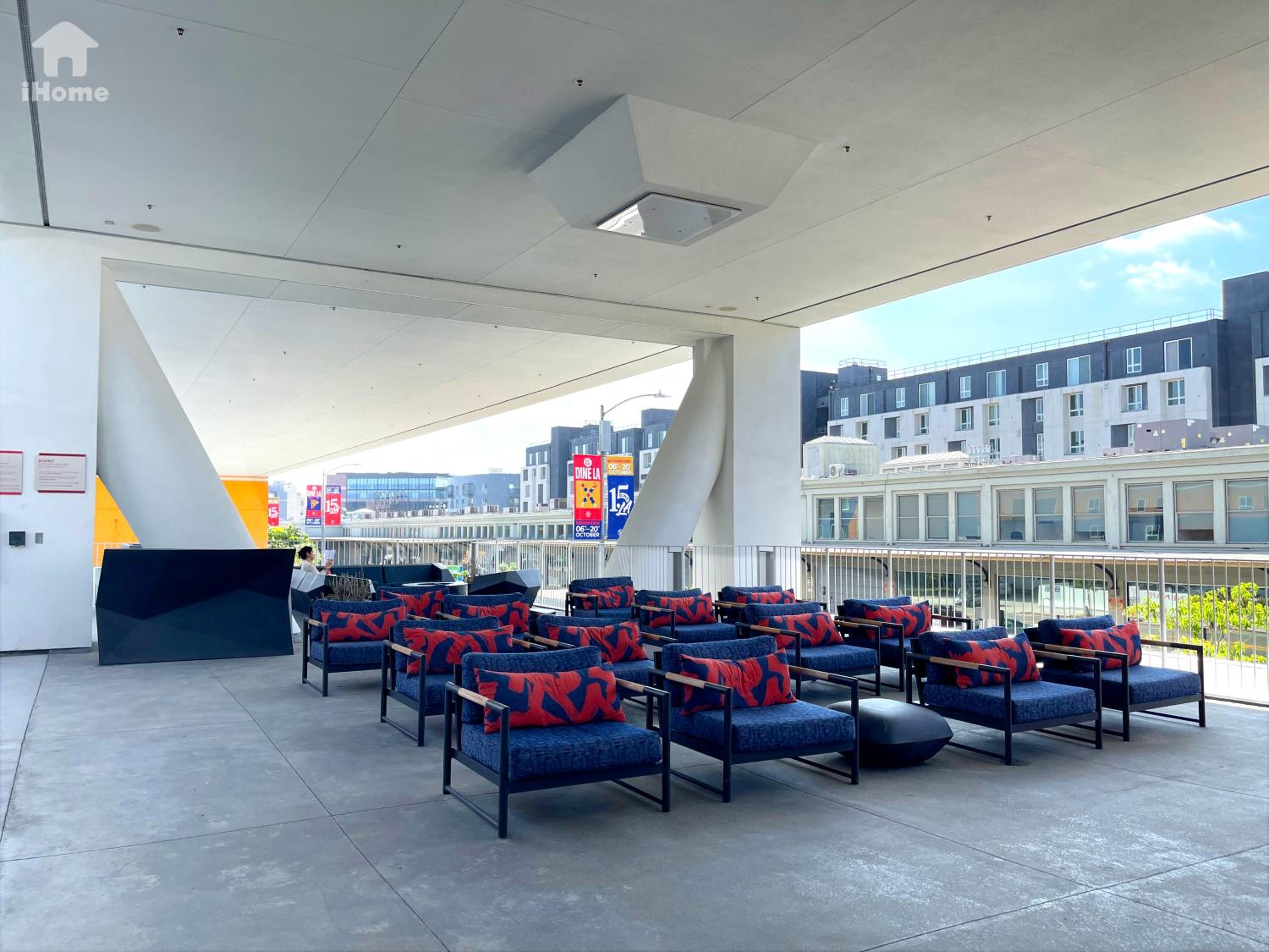 Perfect Apt w Parking Gym Pool WIFI in Arts District DTLA near Little Tokyo B4