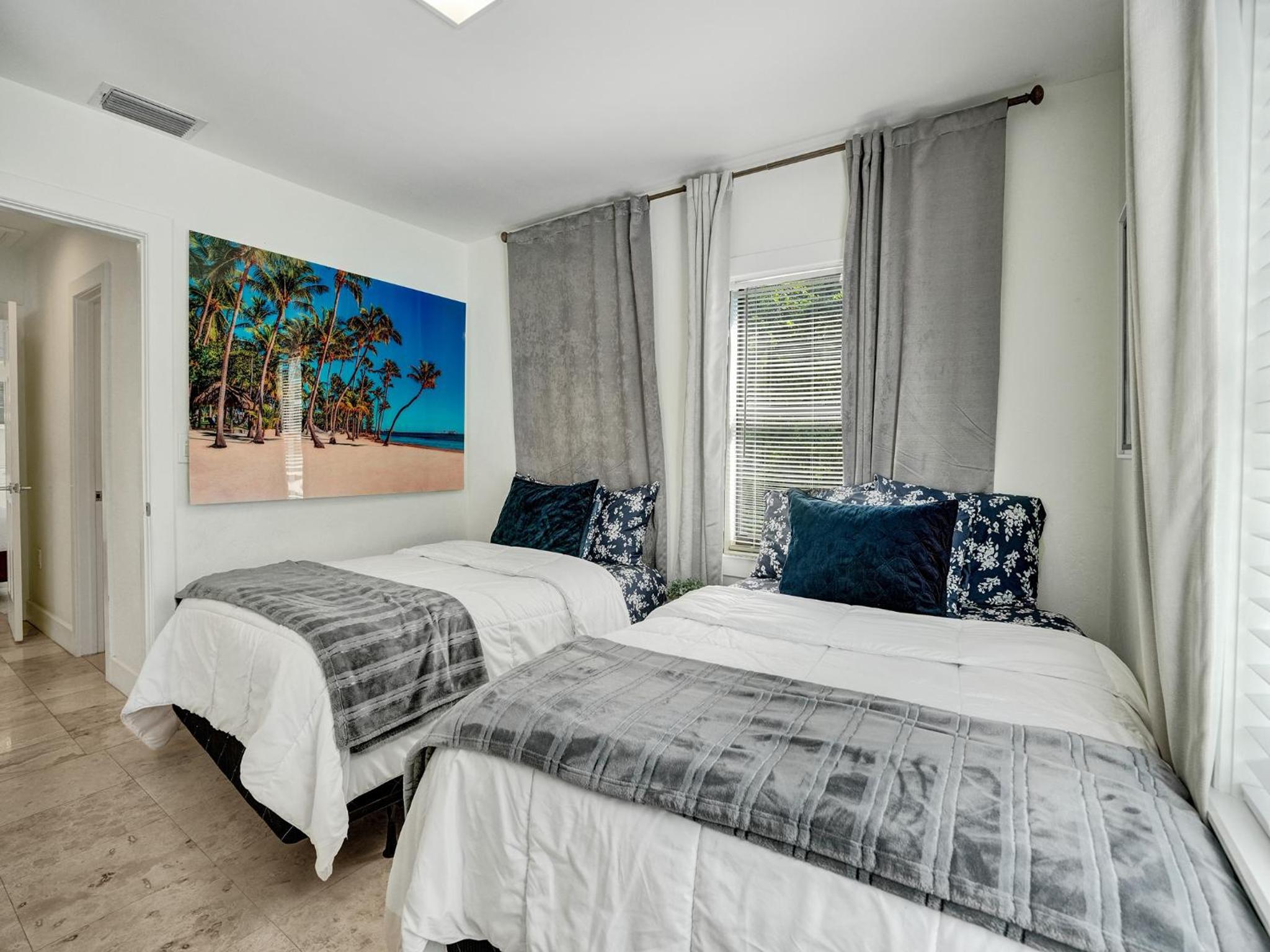 AZZURE 10 Mins to South Beach Miami 4 Bedroom Villa
