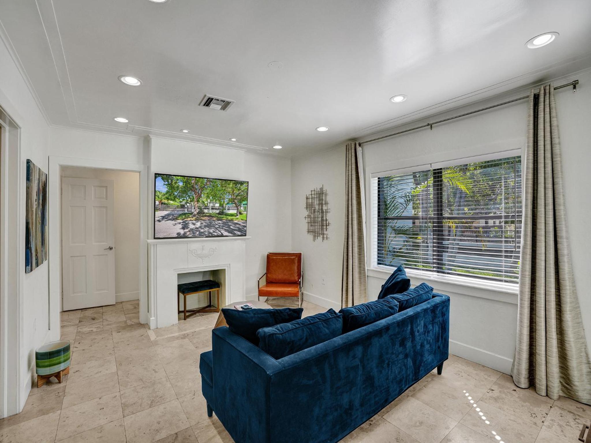 AZZURE 10 Mins to South Beach Miami 4 Bedroom Villa