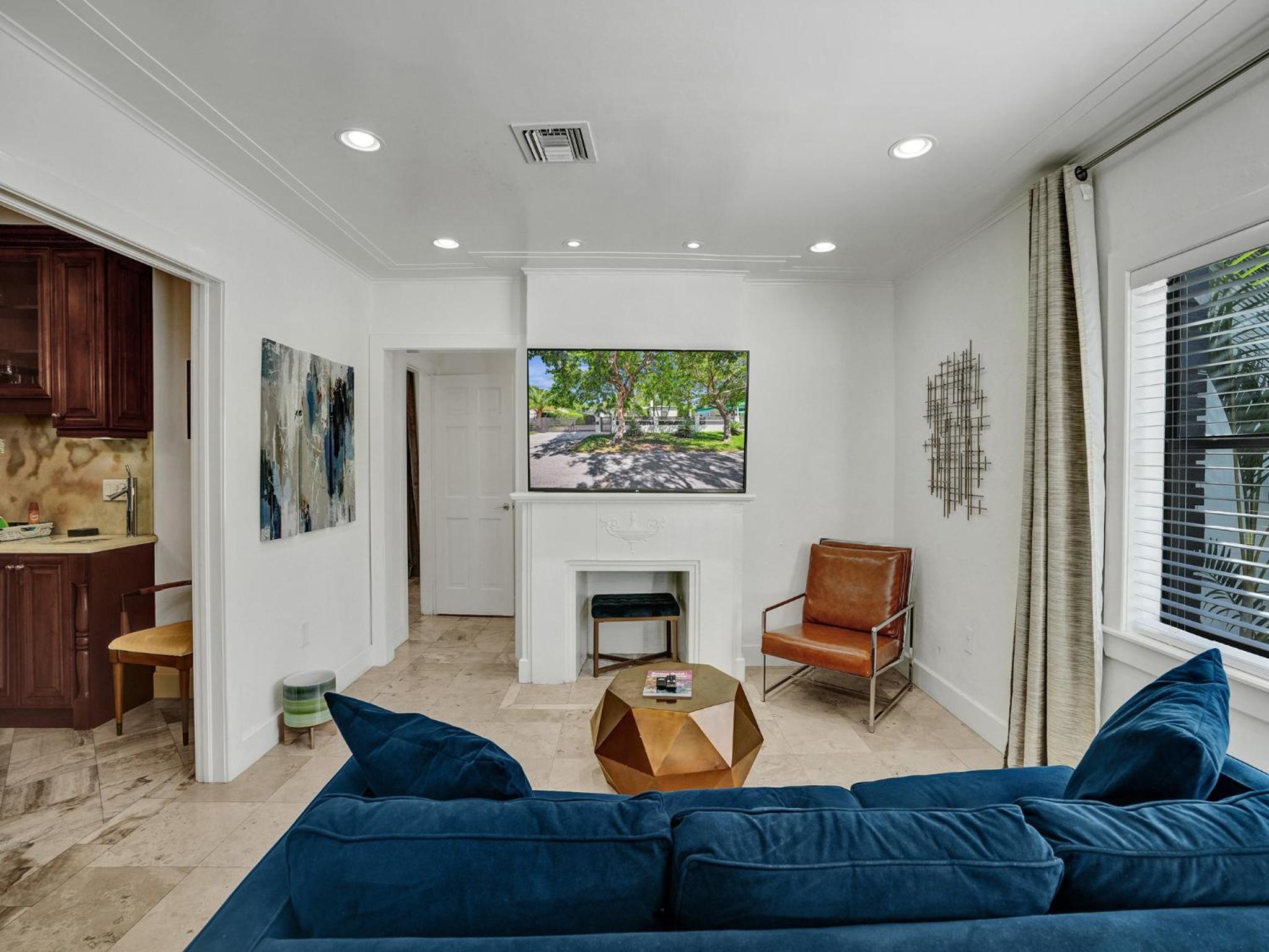 AZZURE 10 Mins to South Beach Miami 4 Bedroom Villa