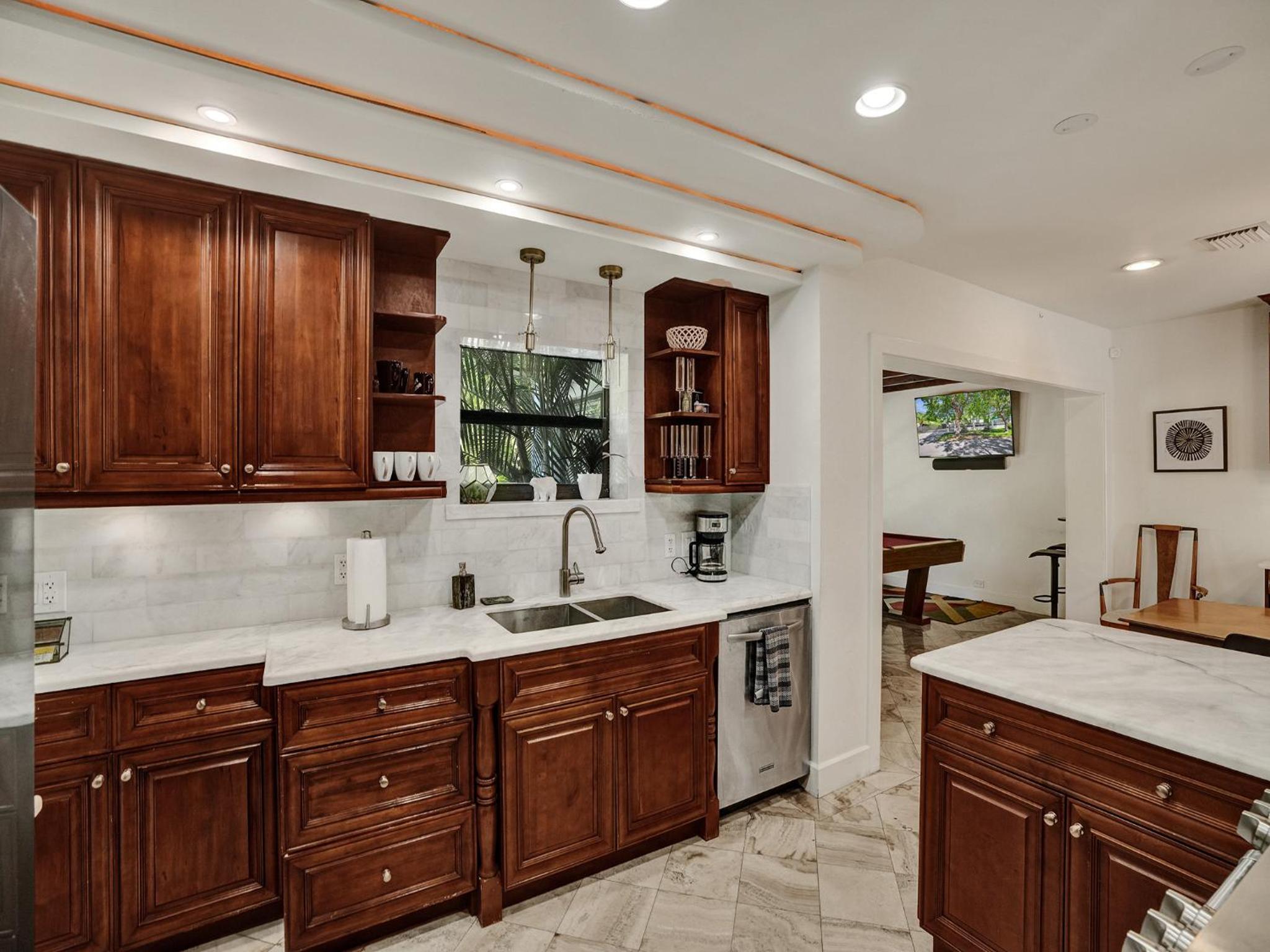 AZZURE 10 Mins to South Beach Miami 4 Bedroom Villa