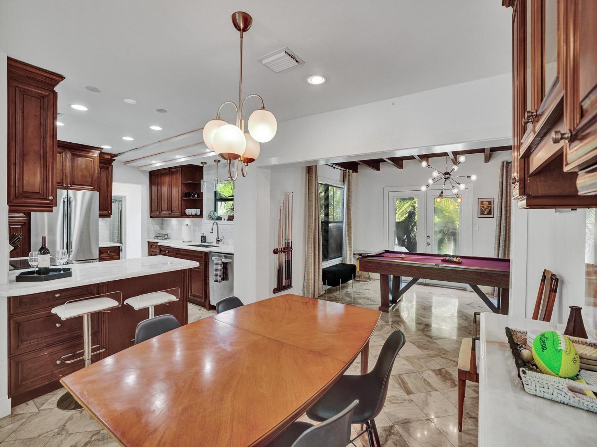 AZZURE 10 Mins to South Beach Miami 4 Bedroom Villa