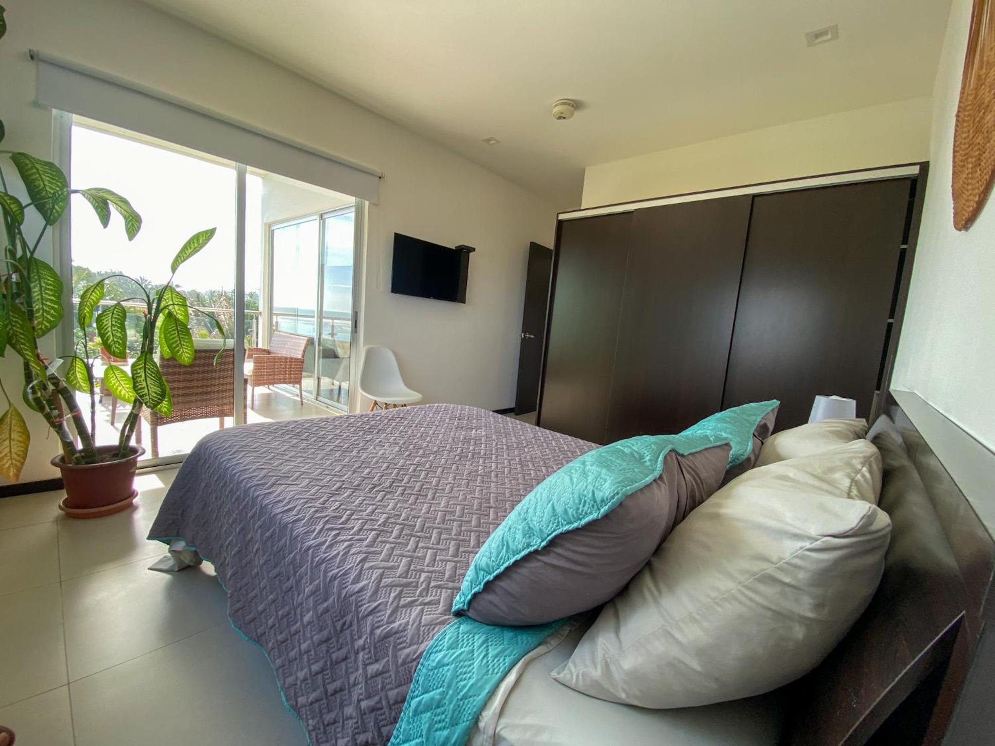 BEACHFRONT APARTMENT Vistas de Bejuco view 5