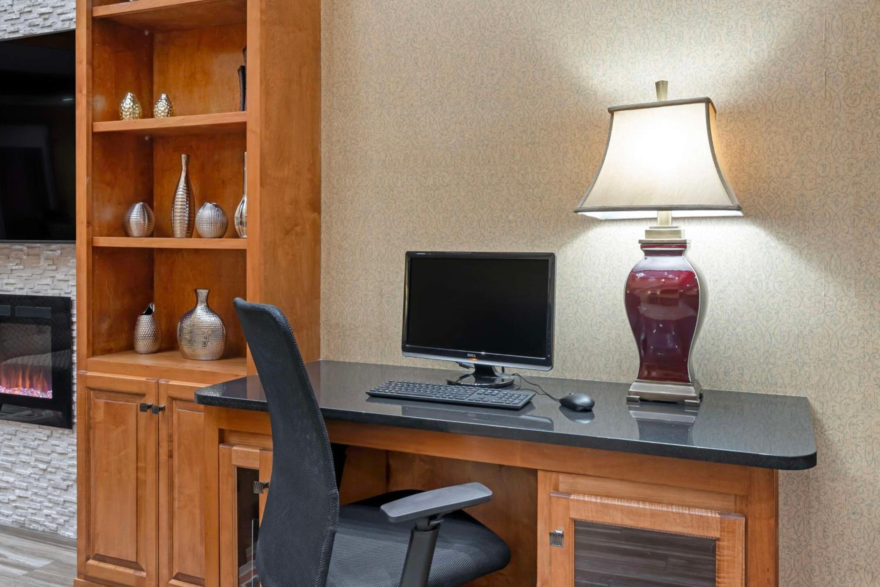 Waycross Vacations - Best Western Plus Bradbury Inn and Suites - Property Image 12