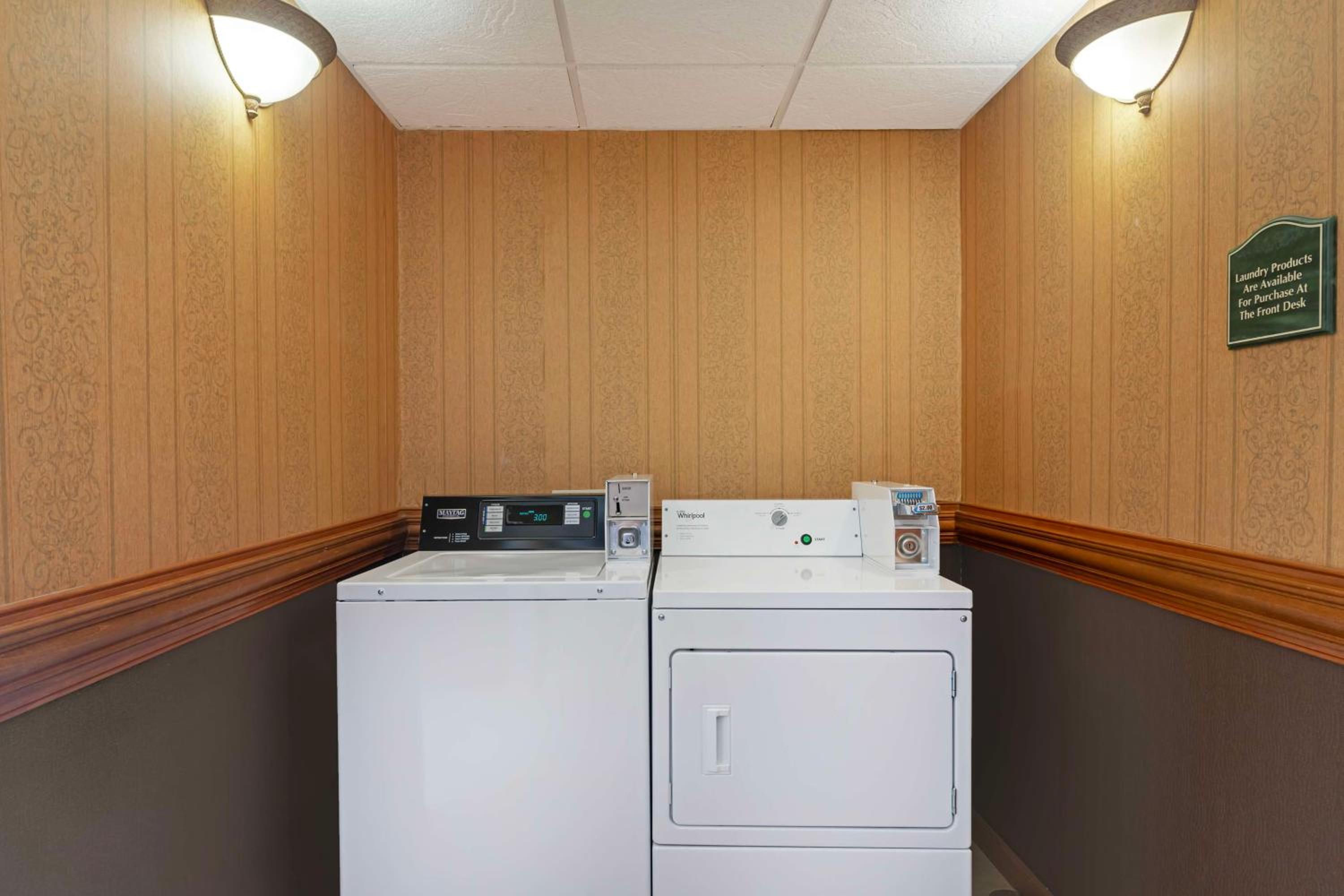Waycross Vacations - Best Western Plus Bradbury Inn and Suites - Property Image 1