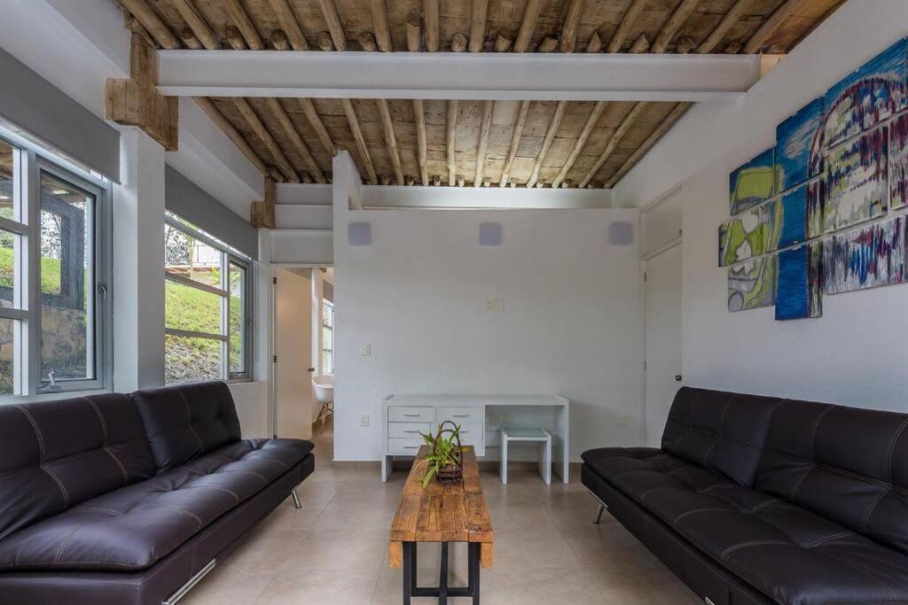 Casa Paraíso, Valle de Bravo, México. view 4