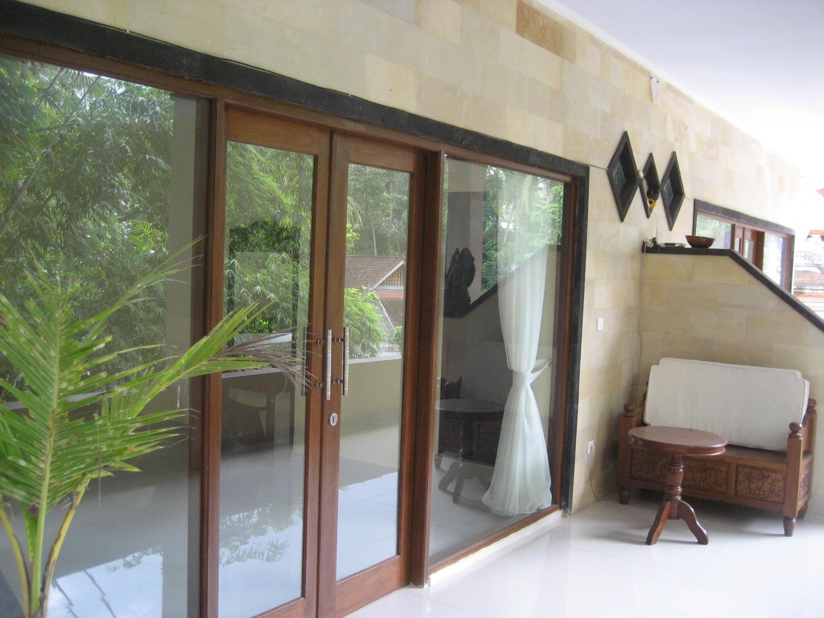 Ubud Wins Bungalow