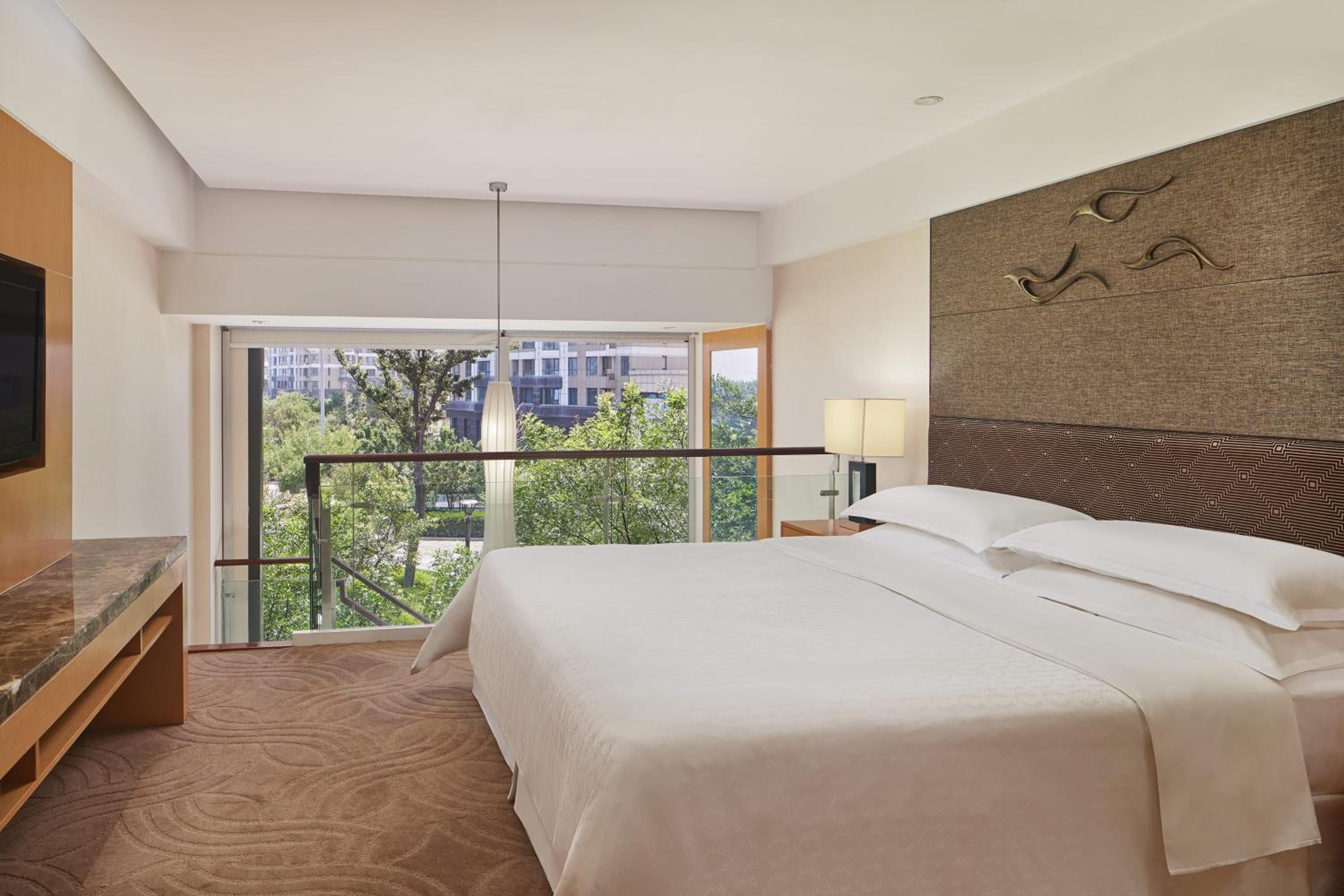 Sheraton Yantai Golden Beach Resort, photo 13