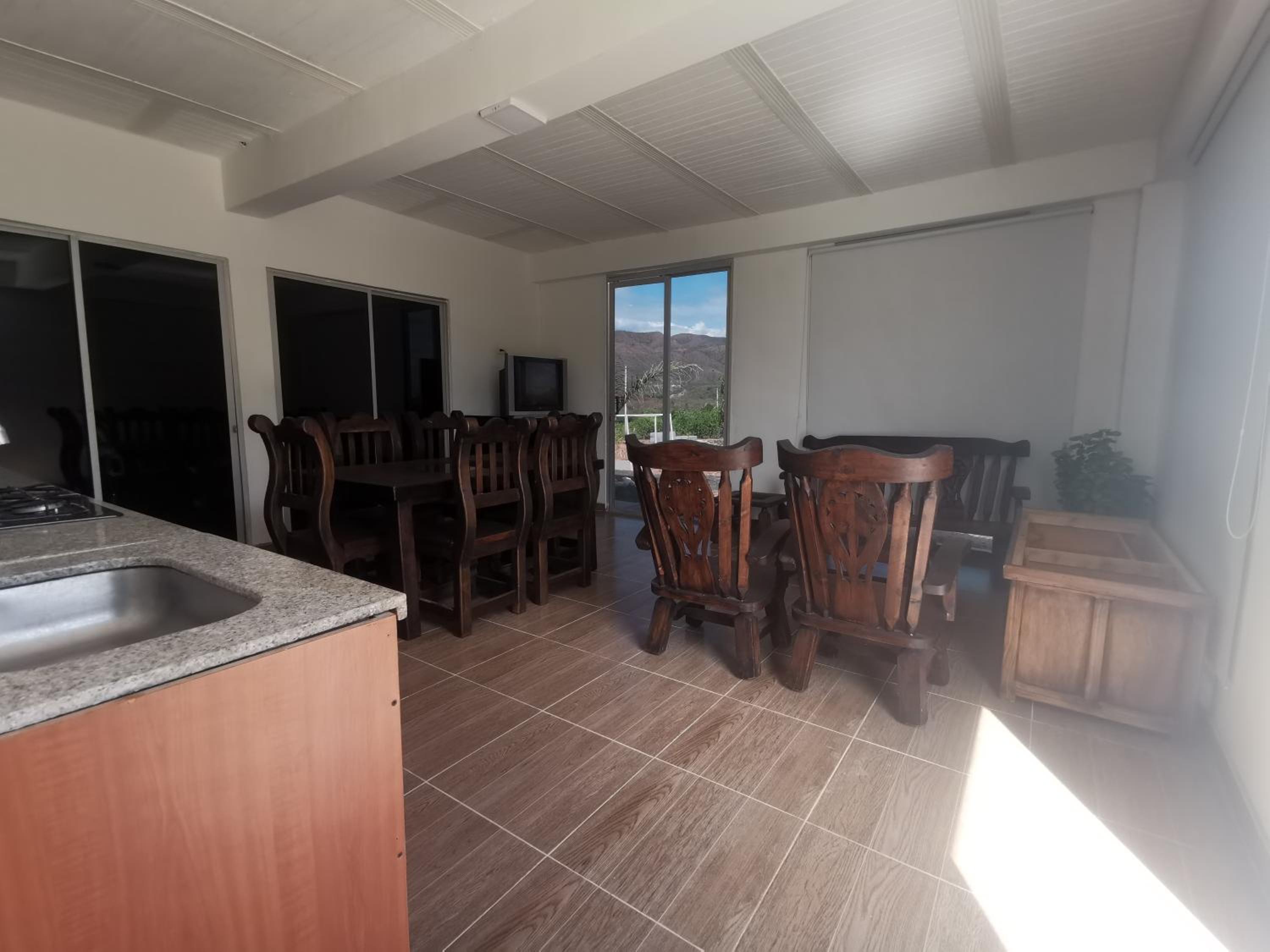 QUINTA RANCHO SANTIAGO CAMPESTRE capacidad 50 huéspedes