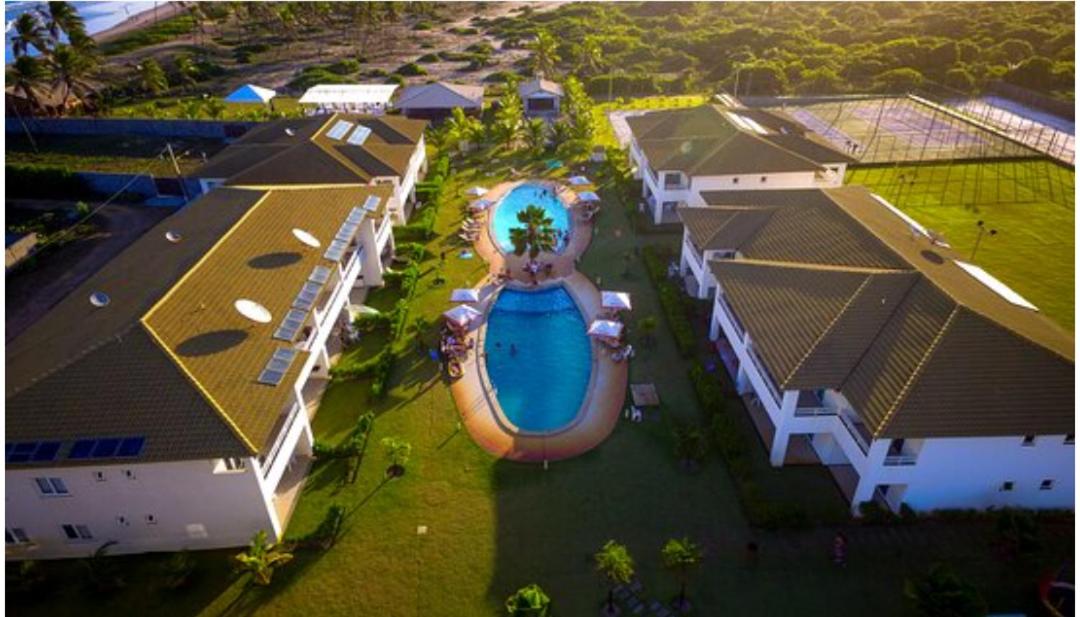 Apartamento Térreo 3 suítes Master Resort Treebies à Beira Mar Subauma Bahia