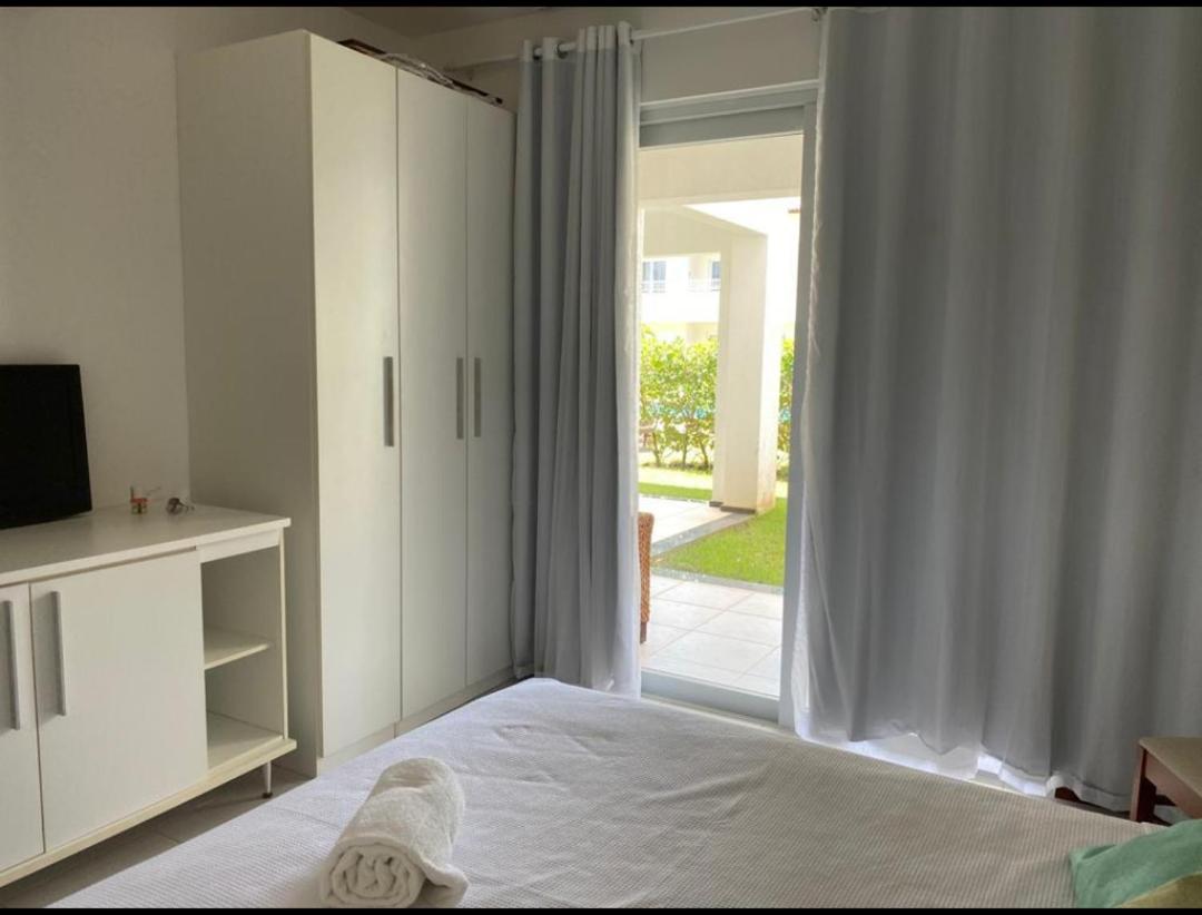 Apartamento Térreo 3 suítes Master Resort Treebies à Beira Mar Subauma Bahia
