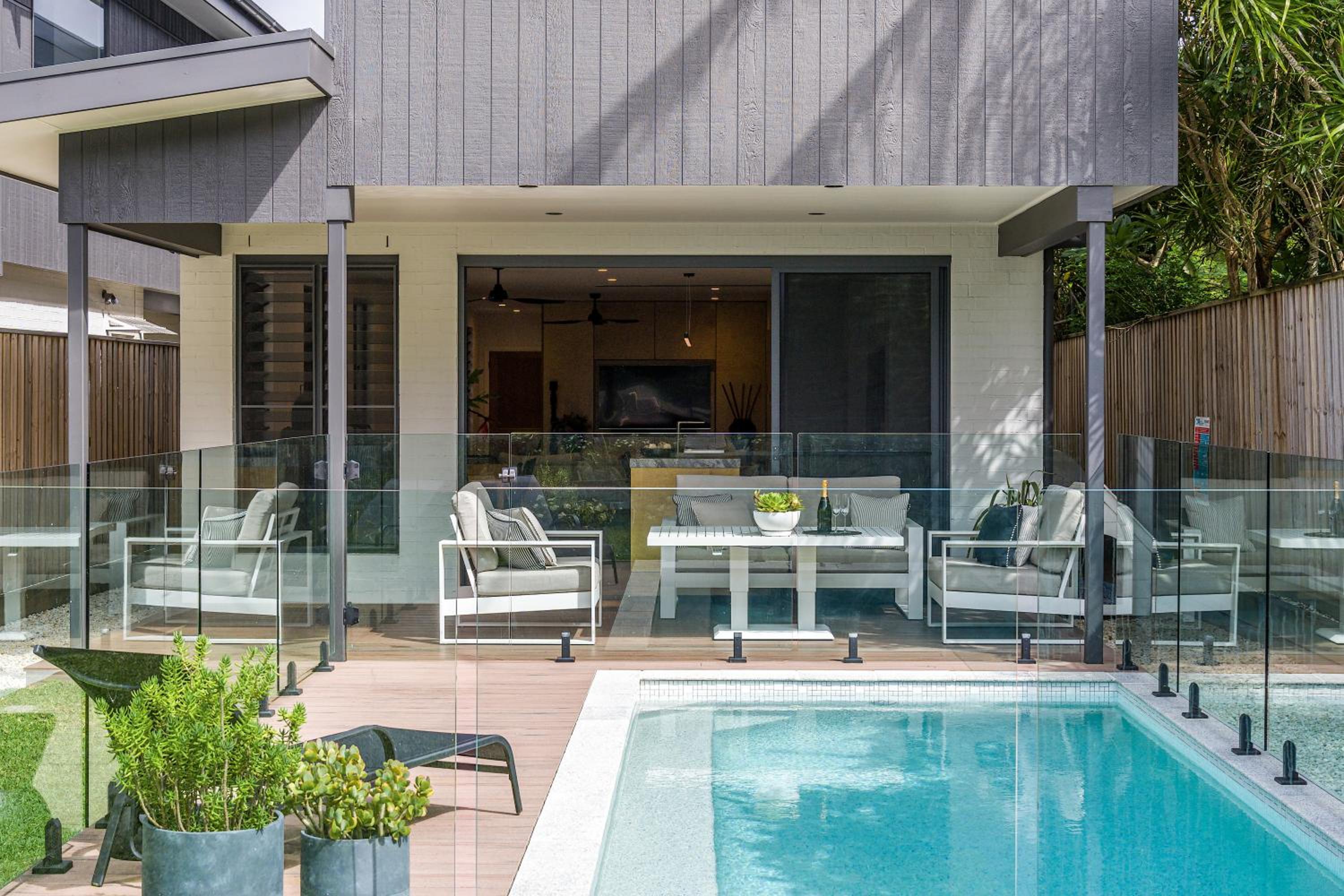 Byron Bay Holiday Homes - Suffolk Beach Retreat