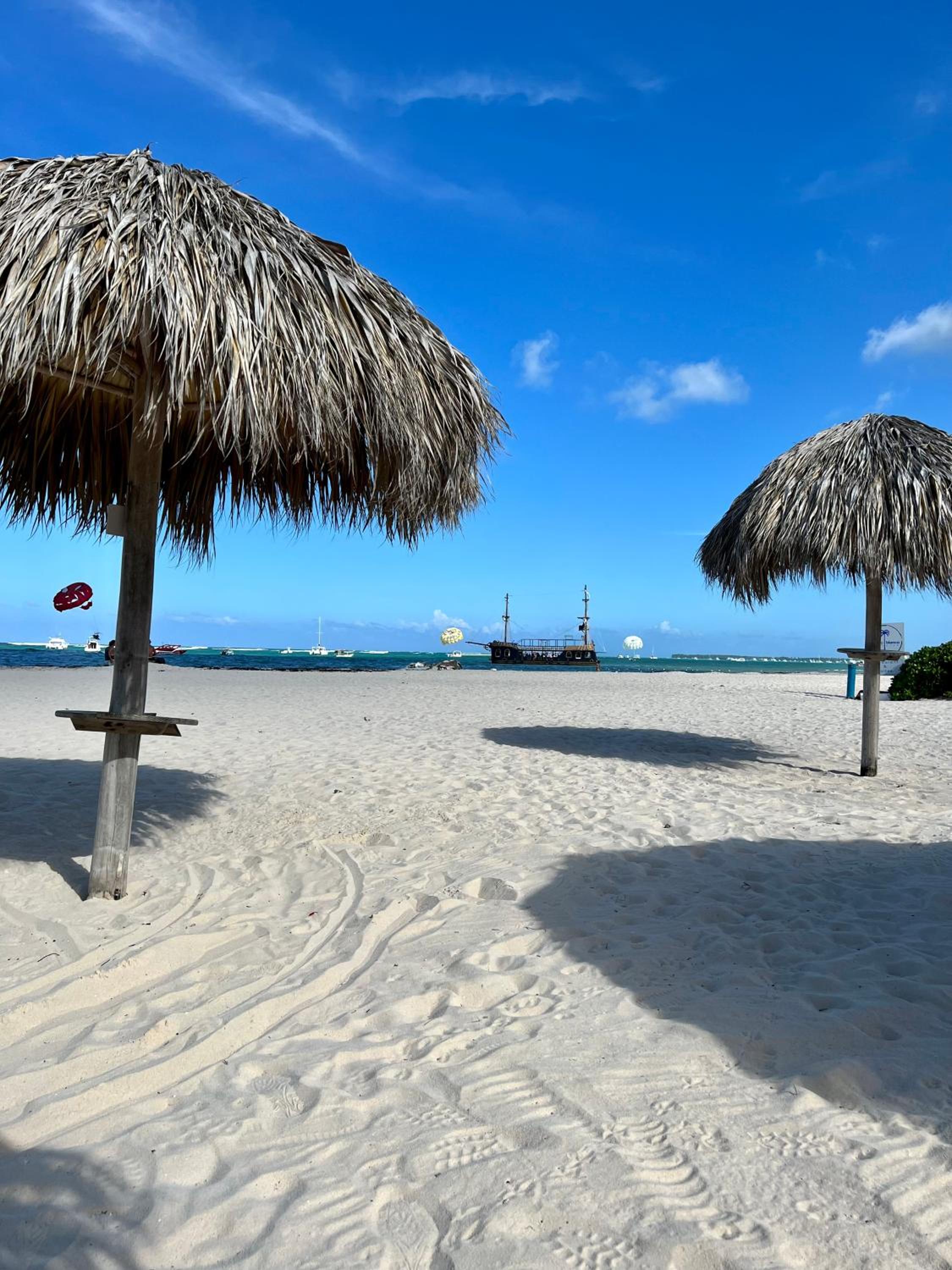 Fully renovated Beachfront 1BR Condo in the gated Stanza Mare community with a private beach, pool, onsite restaurant and modern amenities such as refriger view 3