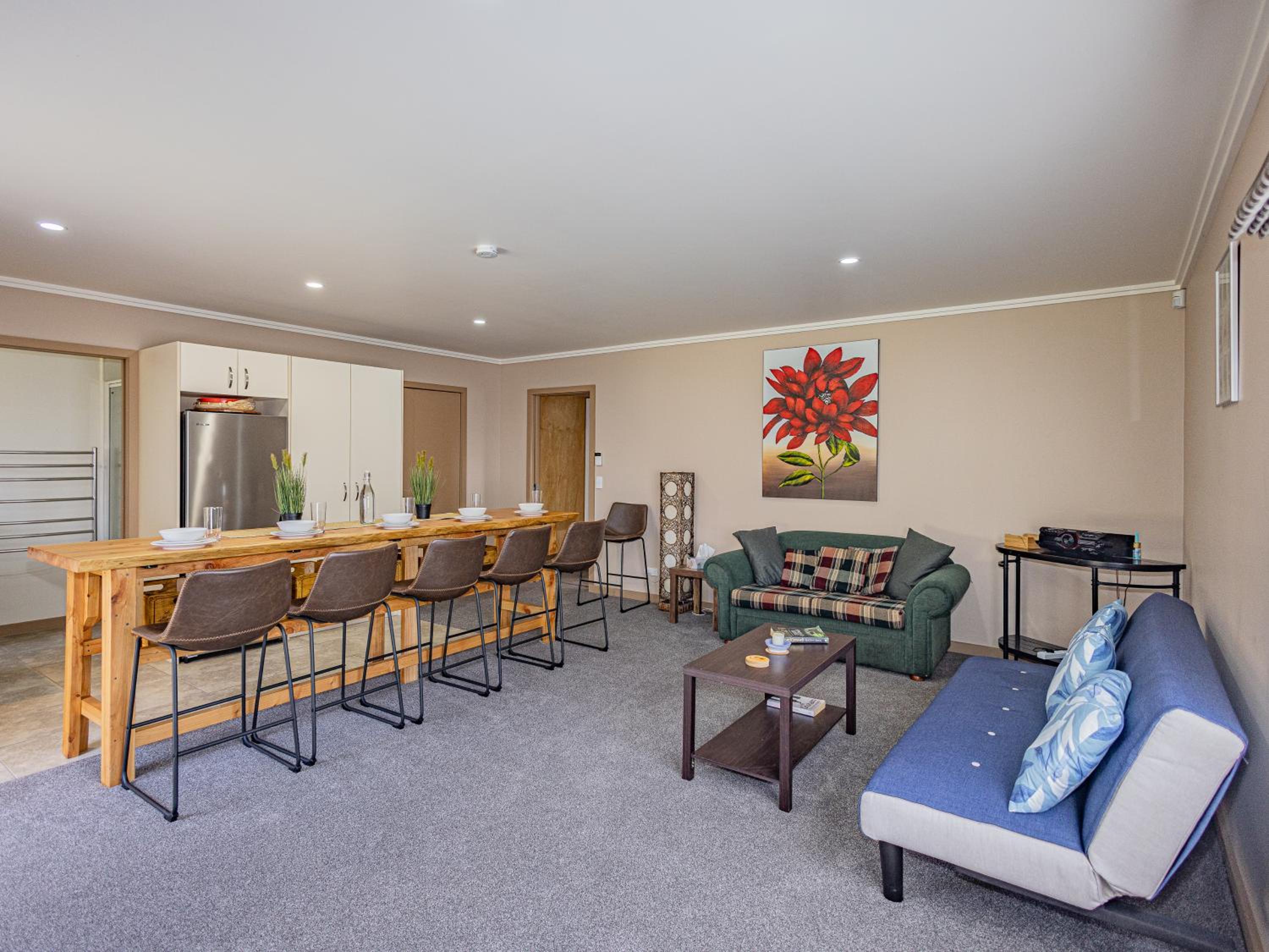 Hilltop Hideaway - Taupo Holiday Home view 4