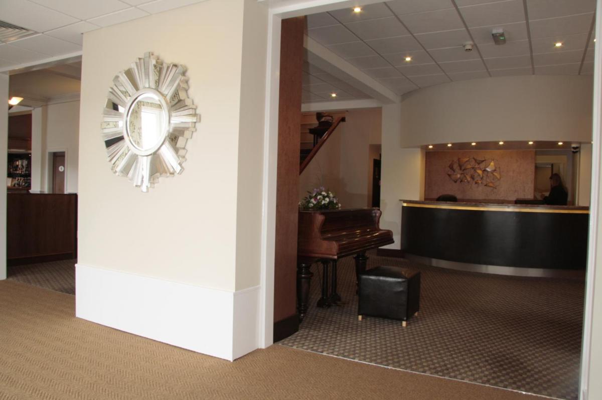 hotel reception