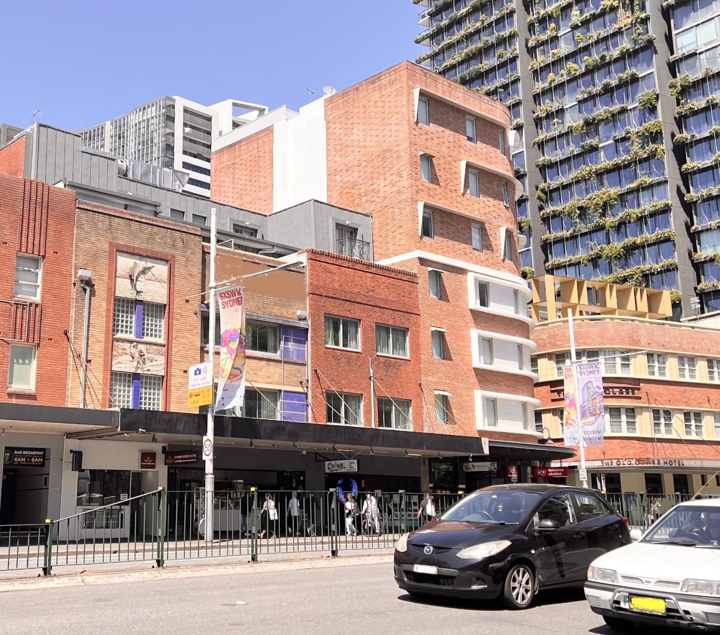 Hotel Sydney RiseOn Hotel - Image 1