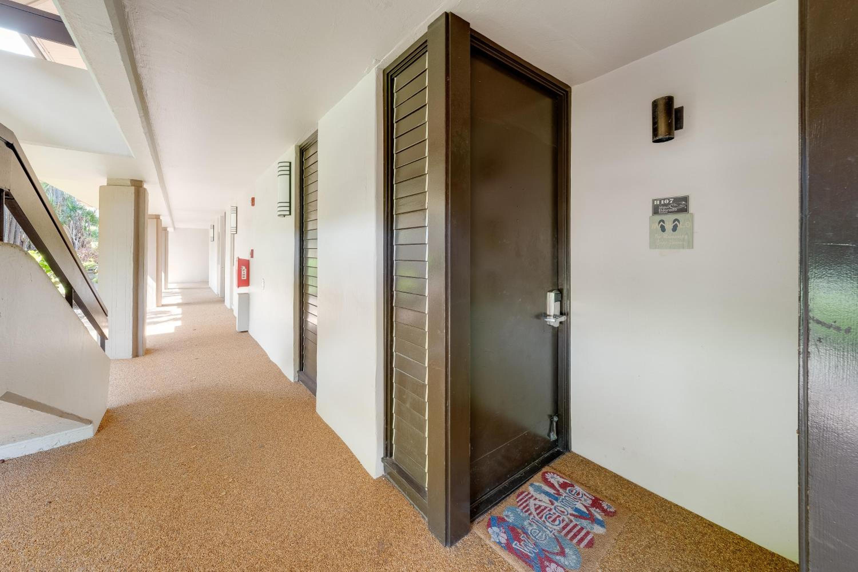 Eldorado H107 · EL H107 Updated Kaanapali Condo w Beach Cabana G