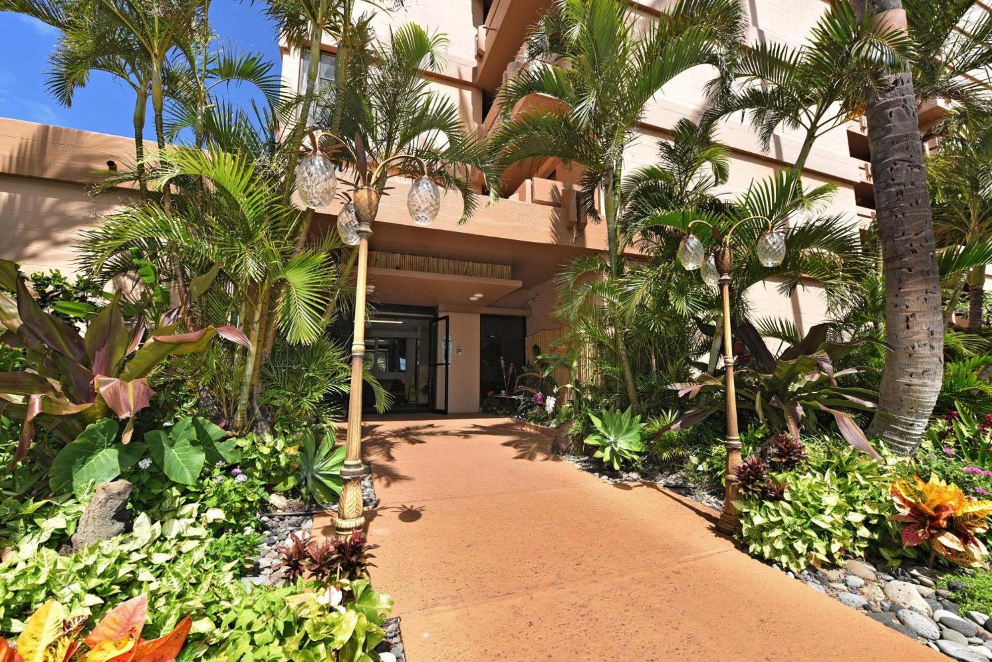 Maui Kai 903 OceanFront Studio AC Pool Ocean View