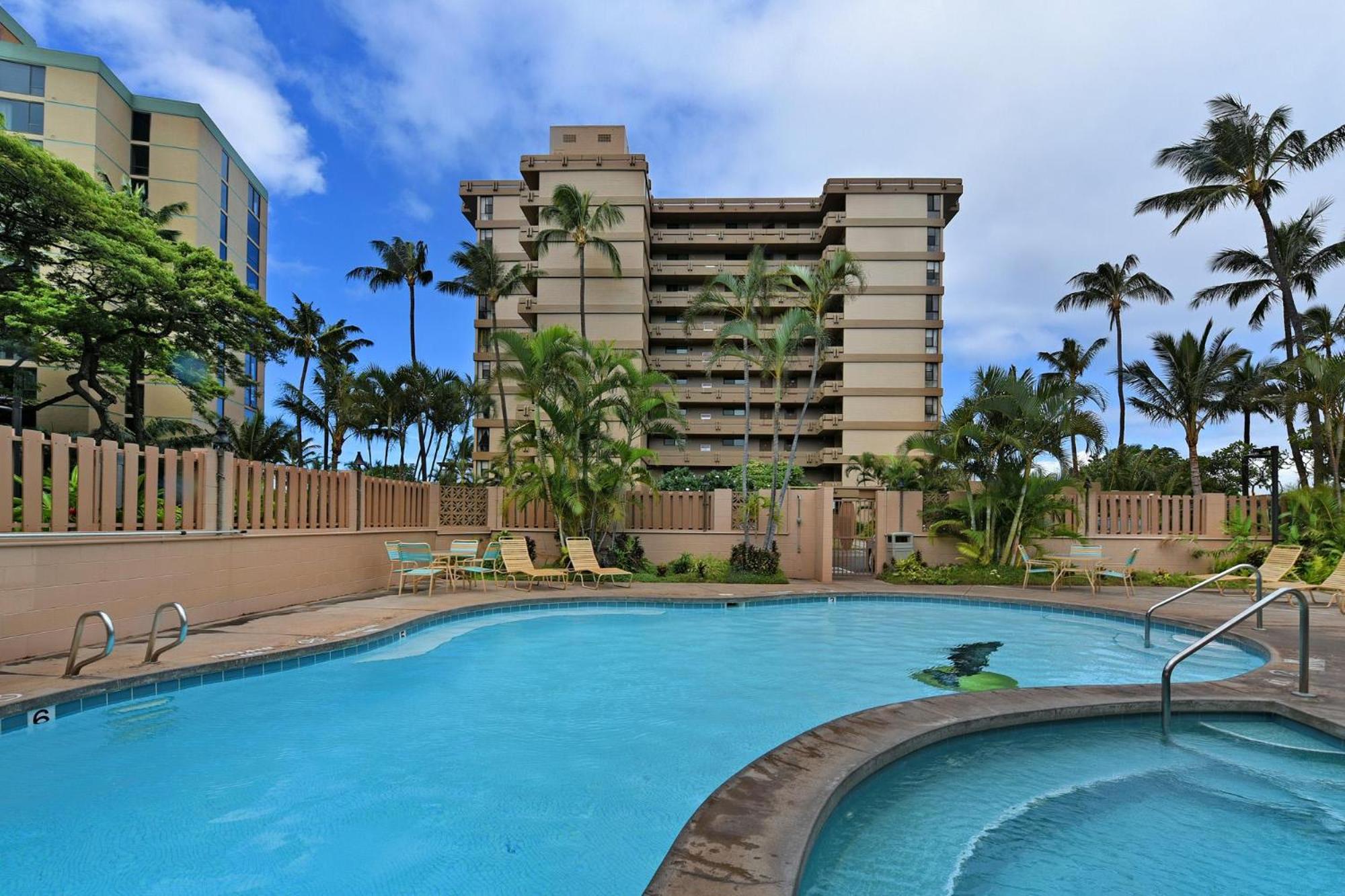 Maui Kai 108 · MK 108 Updated OceanFront 1BD wAC