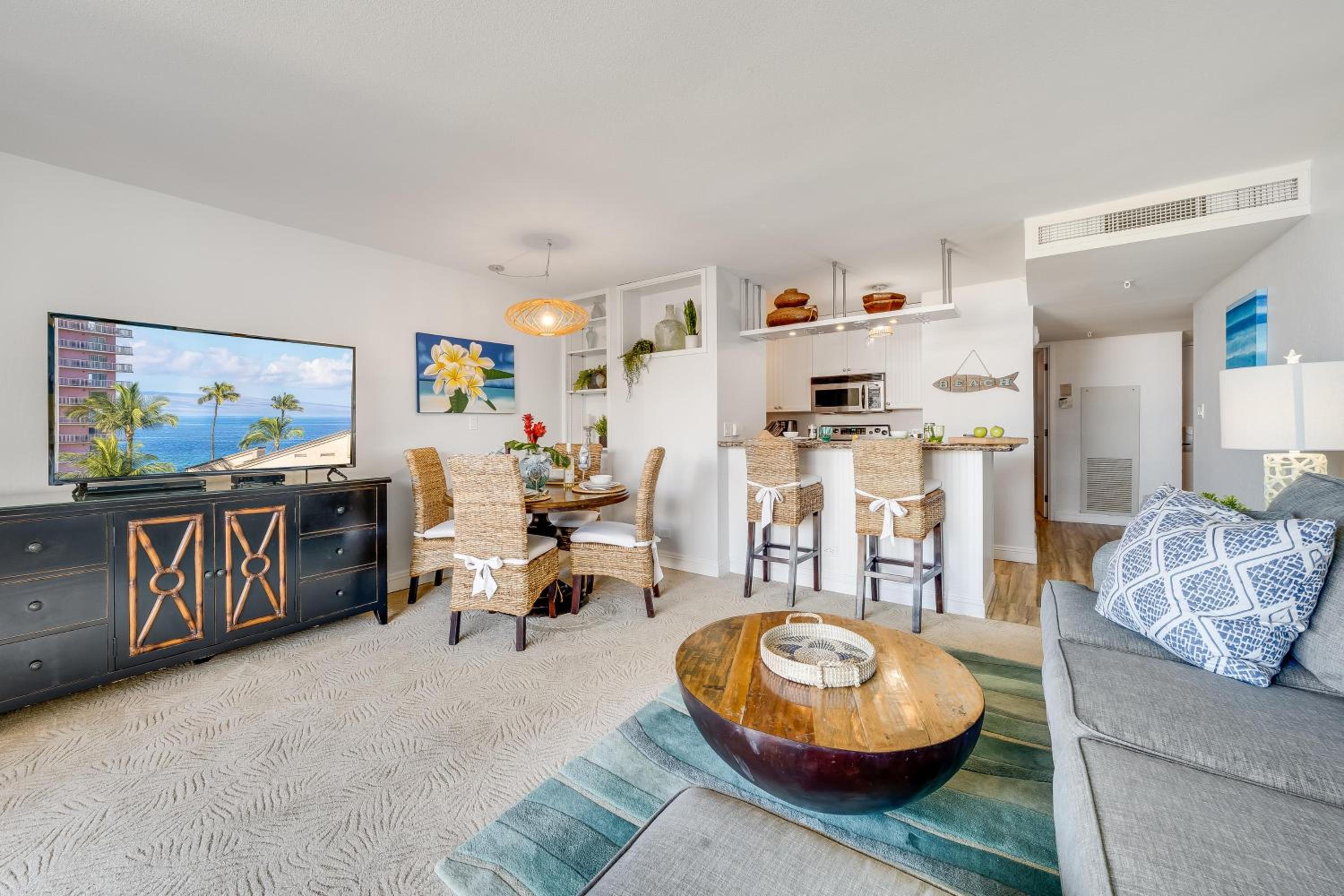 Kaanapali Shores 725 · KS 725 2BD in BeachFront Resort w Ocean V