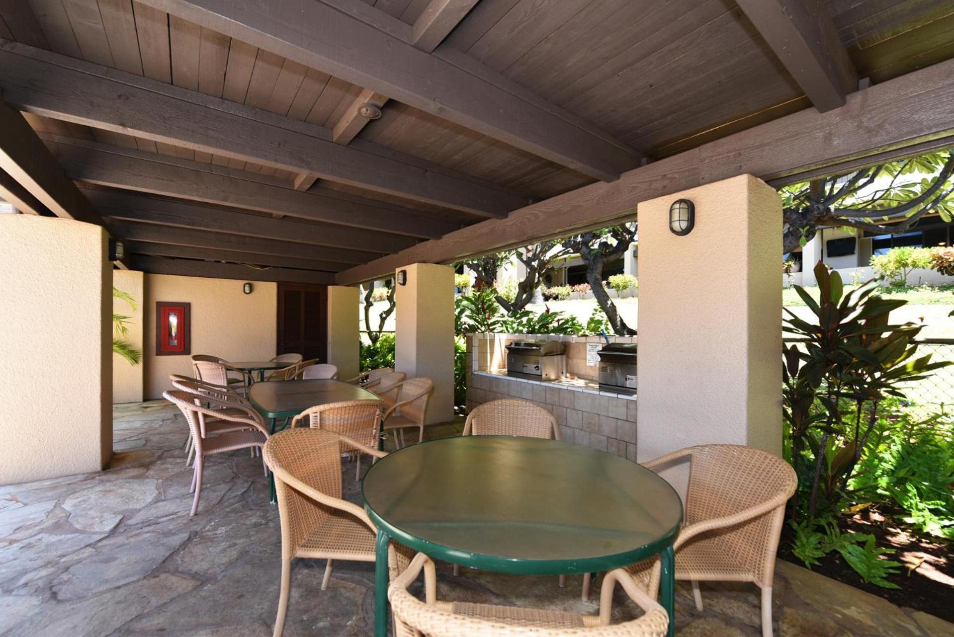 Kaanapali Royal B303 · KRL B303 Relaxing 2BD on Golf Course w Po