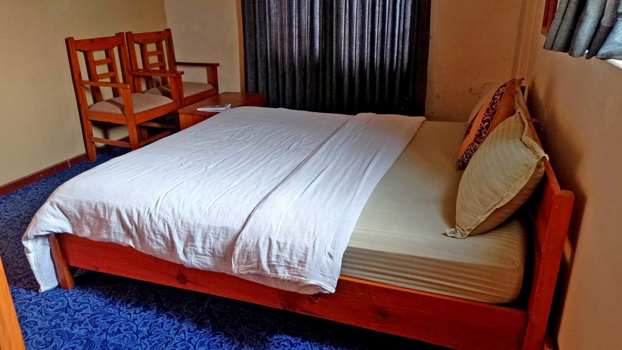 Hotel Himalayan Home Lamagaun Pokhara 10 minute drive from tourist place lakeside rent Rooms view 3