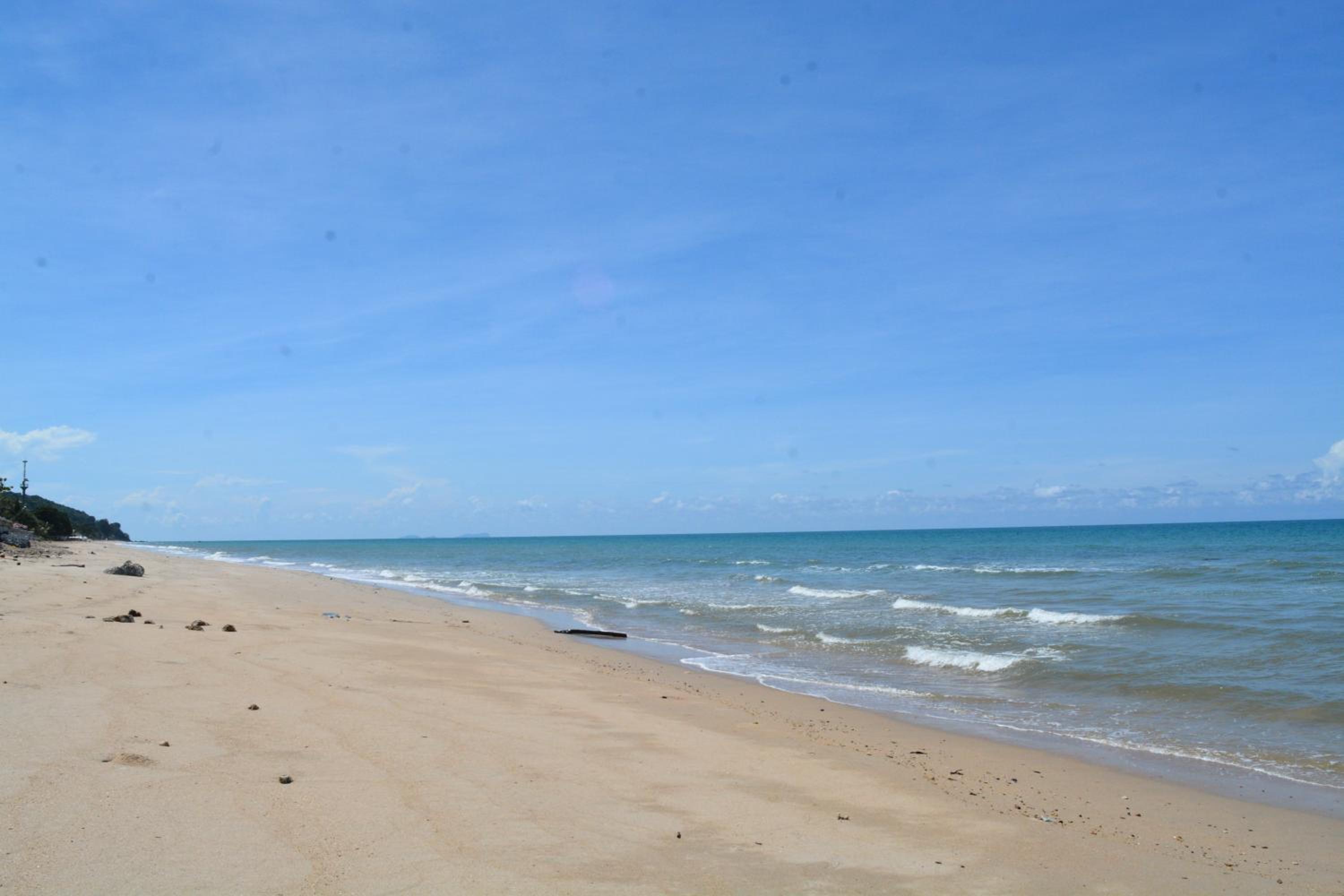 Lanta IL Mare Beach Resort