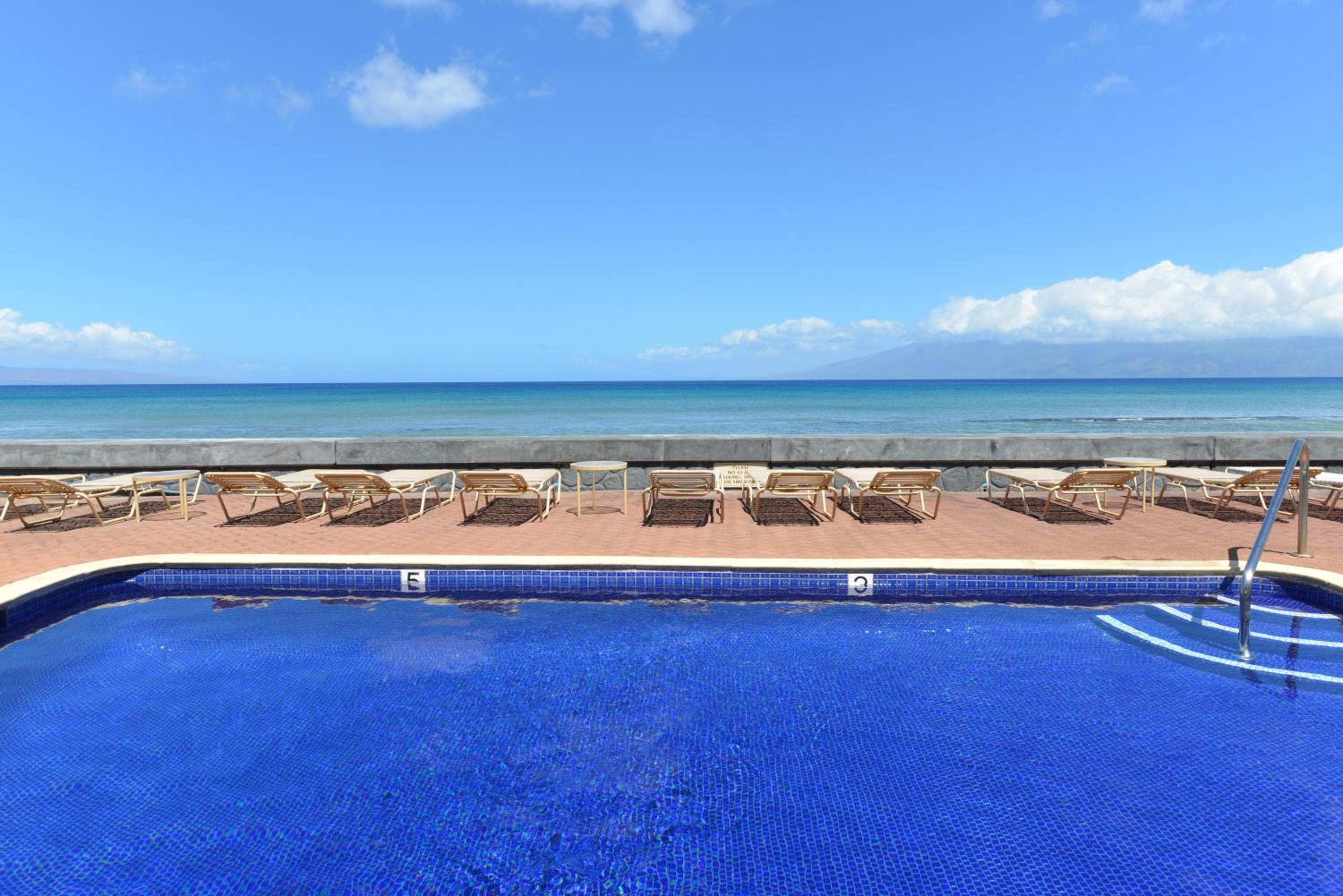 Kulakane 105 · KK105 Sunsets Ocean Views Oceanfront in West Maui