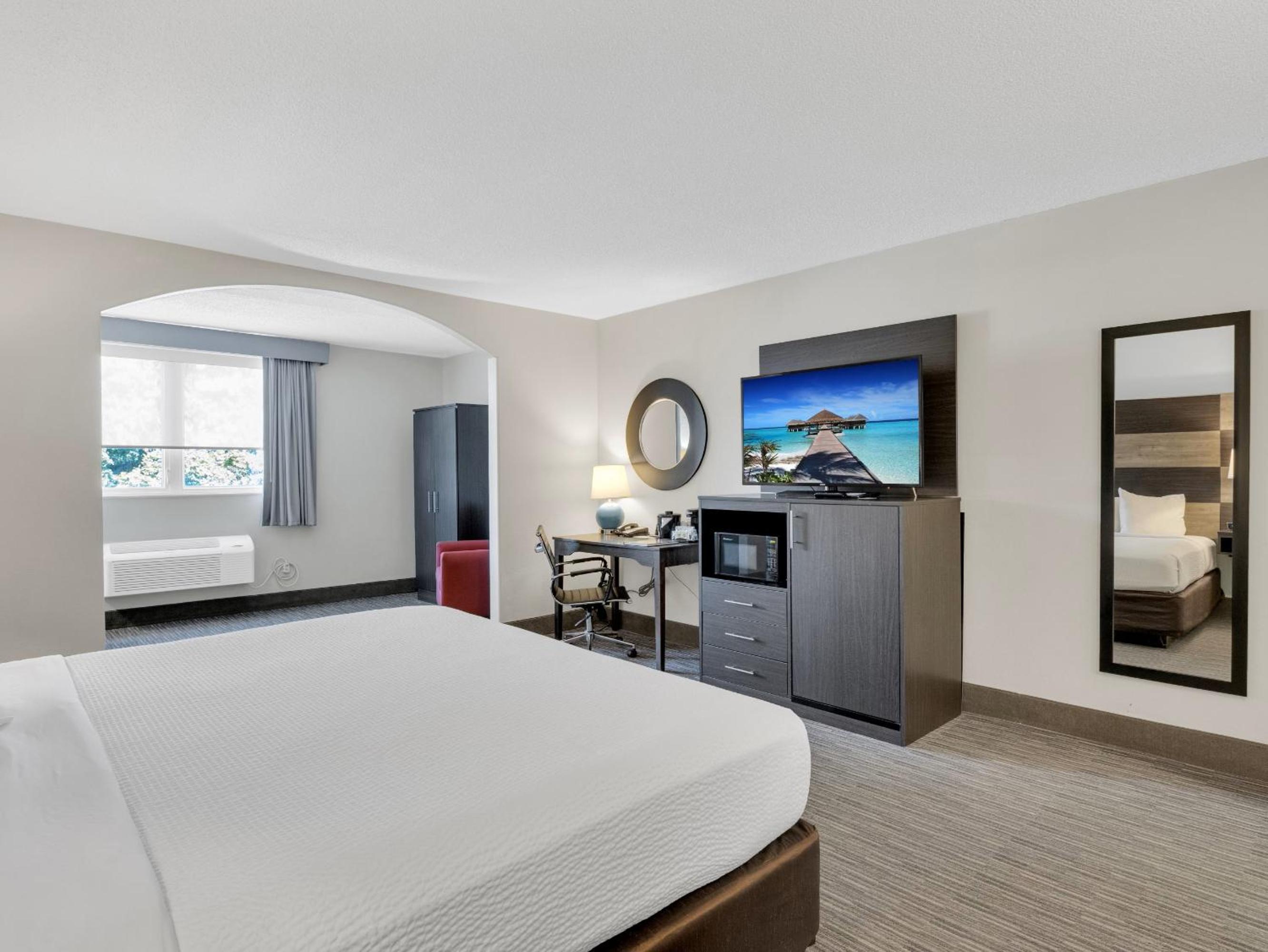 Rehoboth Beach Vacations - Country Inn  Suites by Radisson Rehoboth Beach - Dewey - Property Image 5