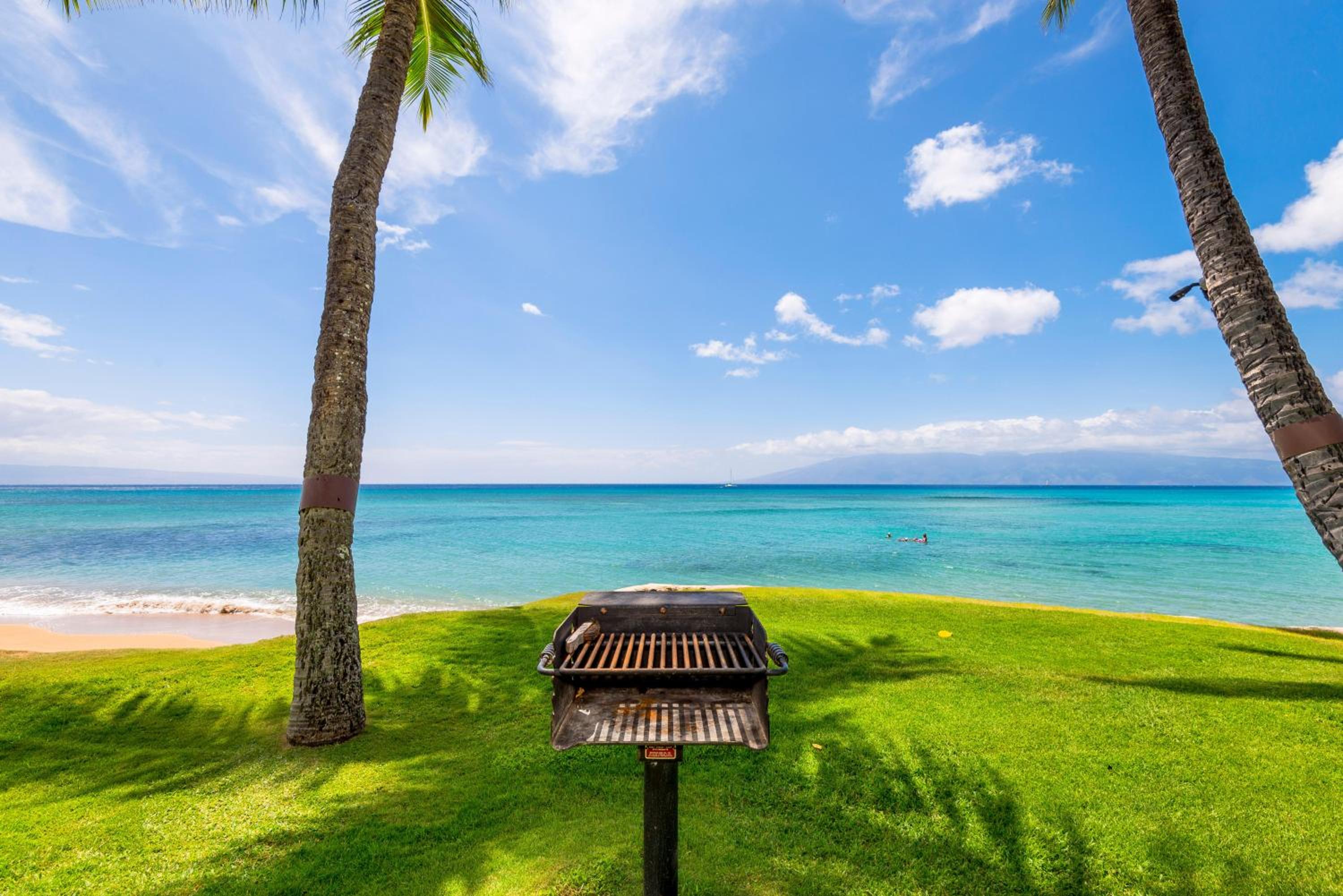 Hale Mahina A207 · HM A207 Spacious OceanFront 1BD w Ocean View