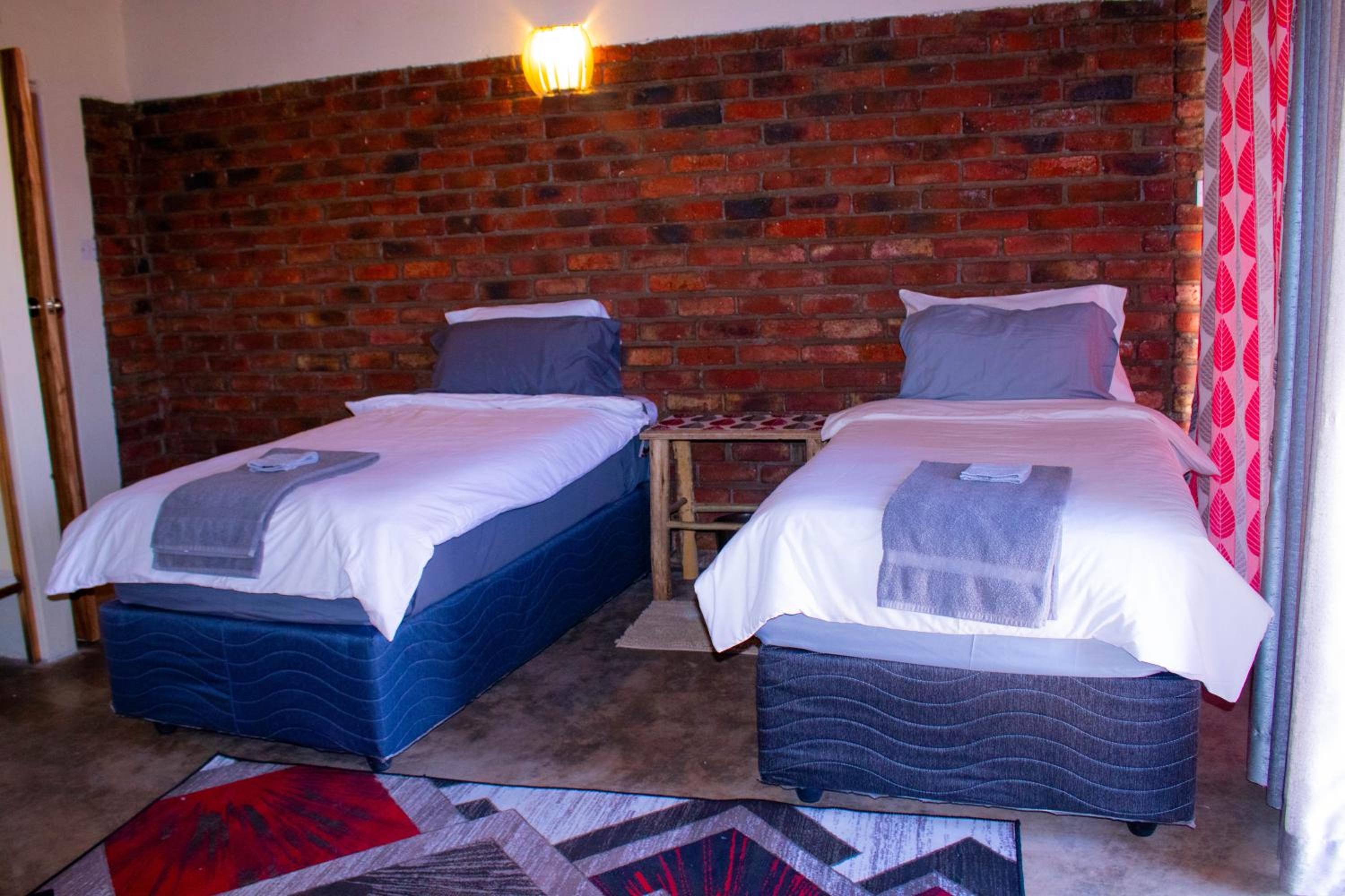 iroCK Lodge