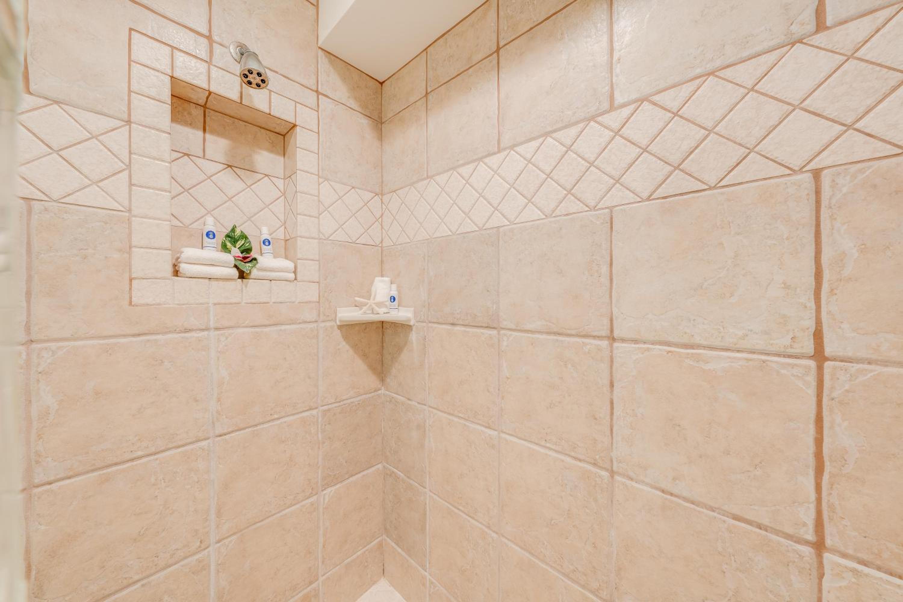 Eldorado J222 · EL J222 Remodeled Studio wAC Pool