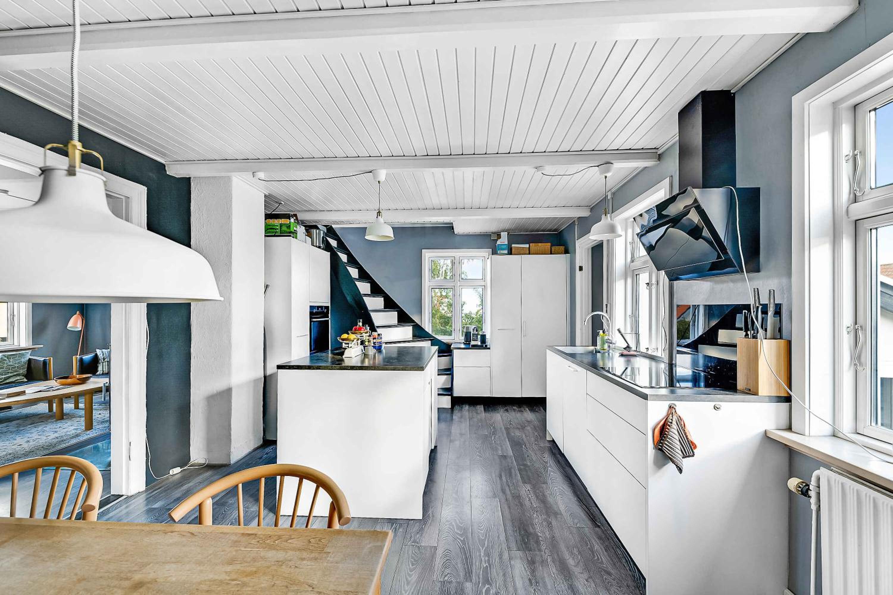 Charming Summerhouse W, Perfect Seaview Location