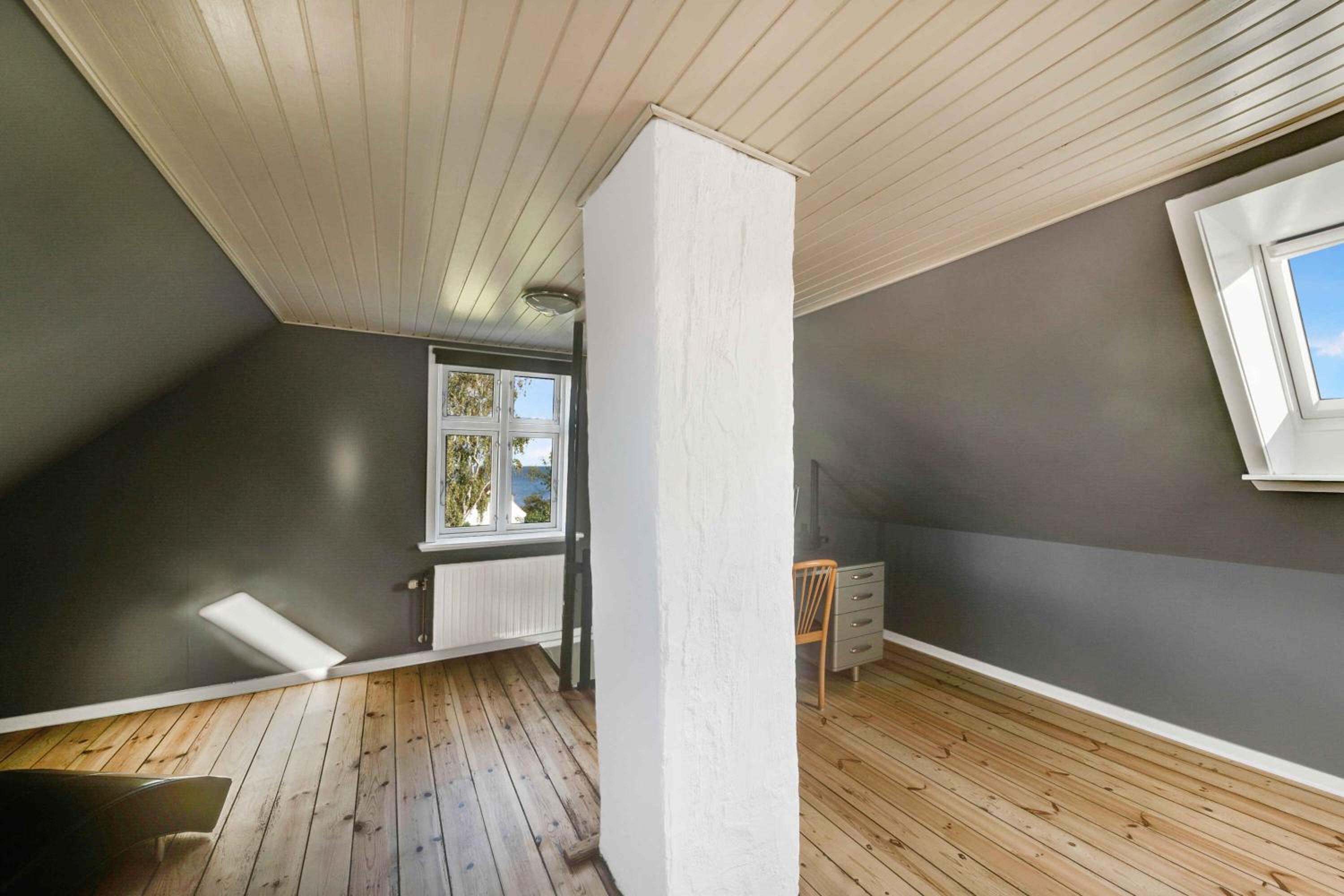 Charming Summerhouse W, Perfect Seaview Location