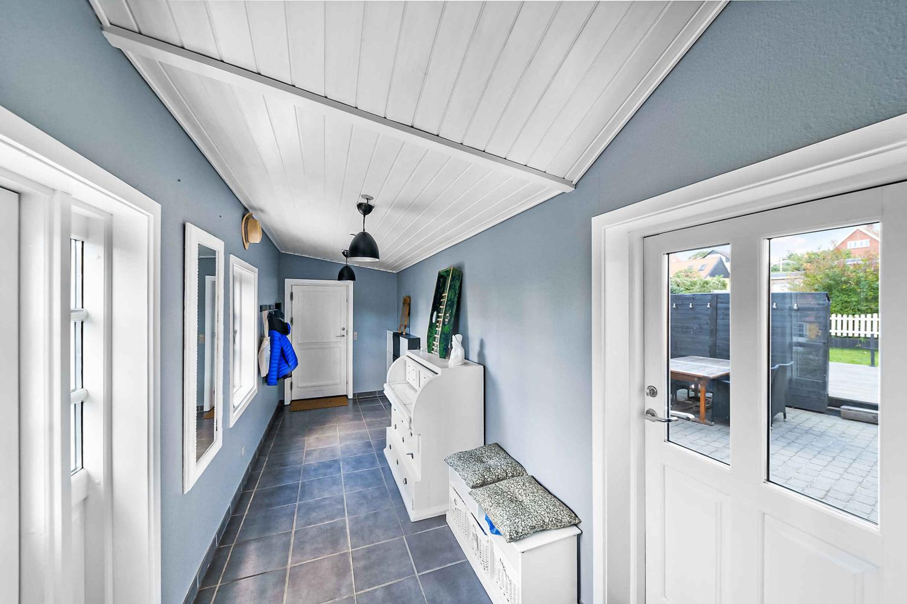 Charming Summerhouse W, Perfect Seaview Location