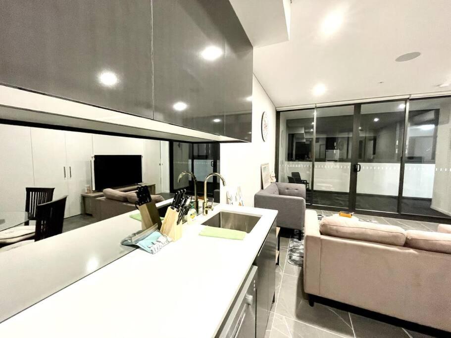 GREEN Skyline View2BR close to Easter Show