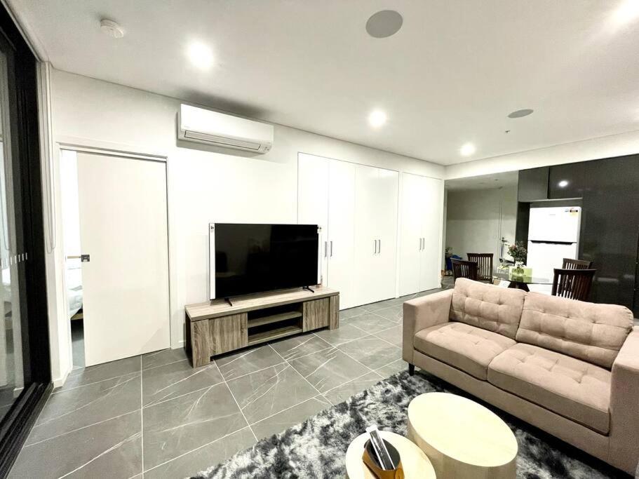 GREEN Skyline View2BR close to Easter Show