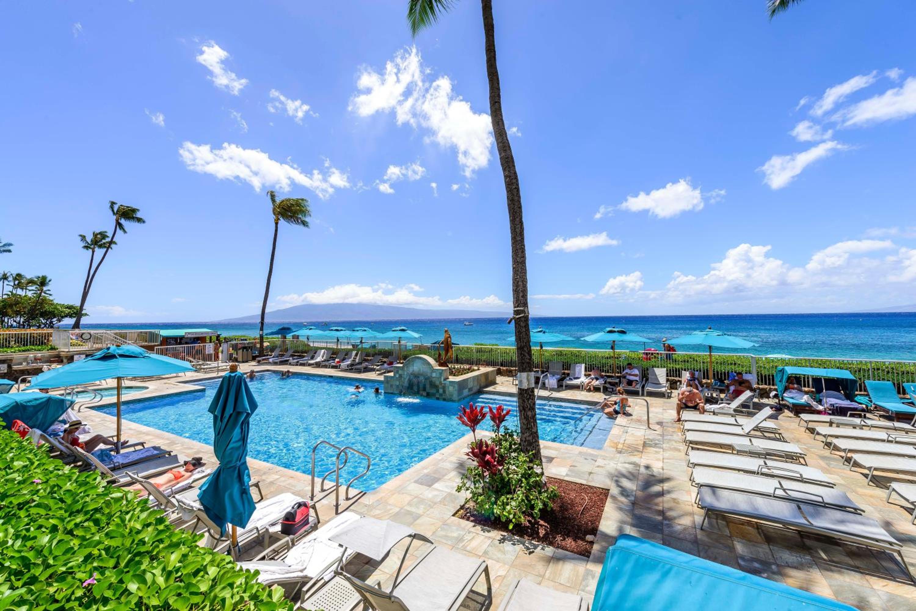 Whaler 859 BeachFront Luxury Condo w Ocean Views