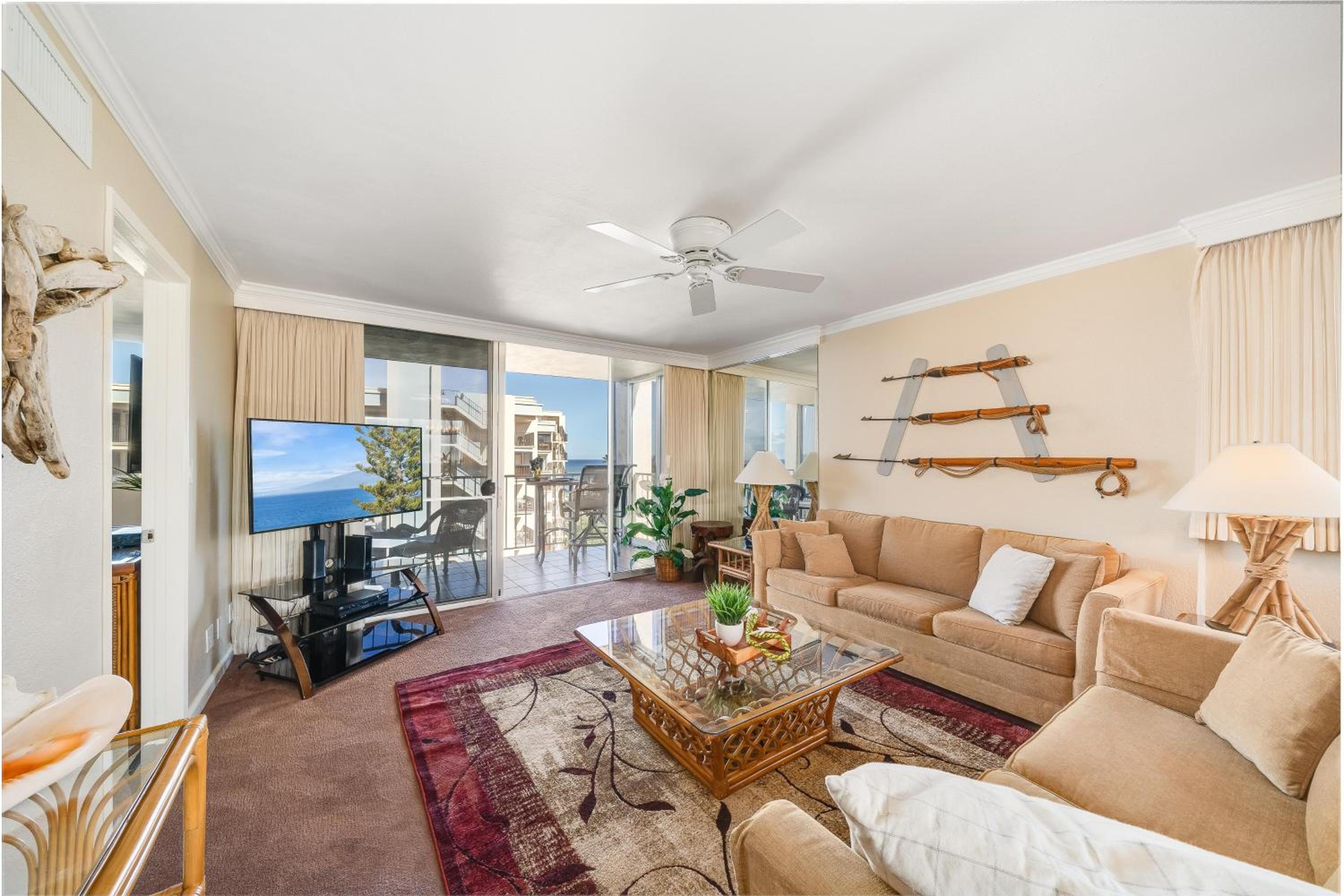 Royal Kahana 701 · RK 701 Spacious OceanFront 2BD w Pool AC