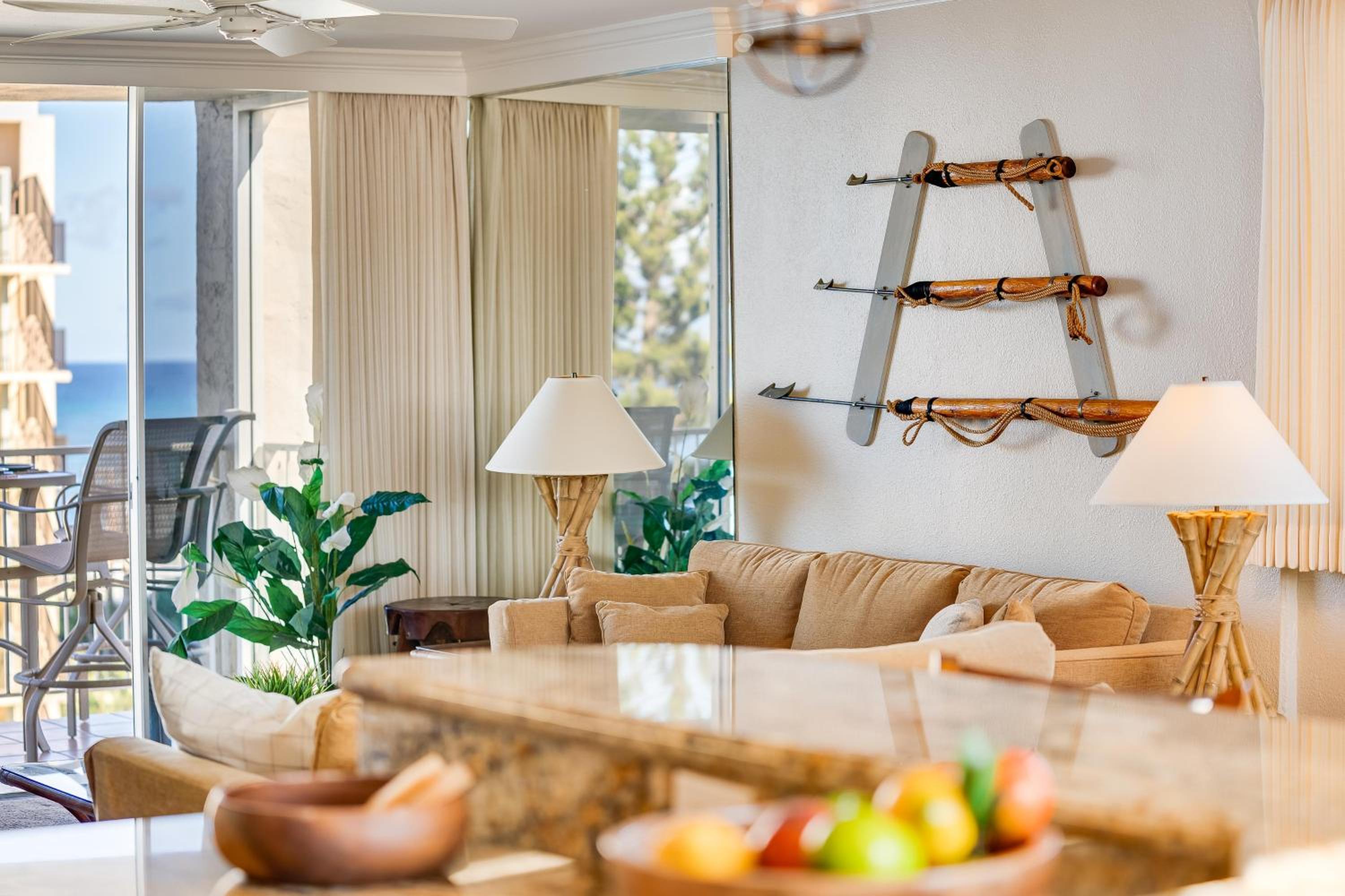 Royal Kahana 701 · RK 701 Spacious OceanFront 2BD w Pool AC