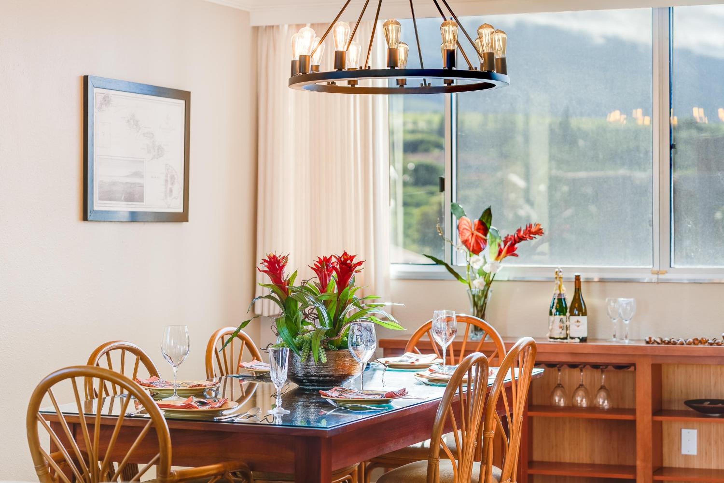 Royal Kahana 701 · RK 701 Spacious OceanFront 2BD w Pool AC