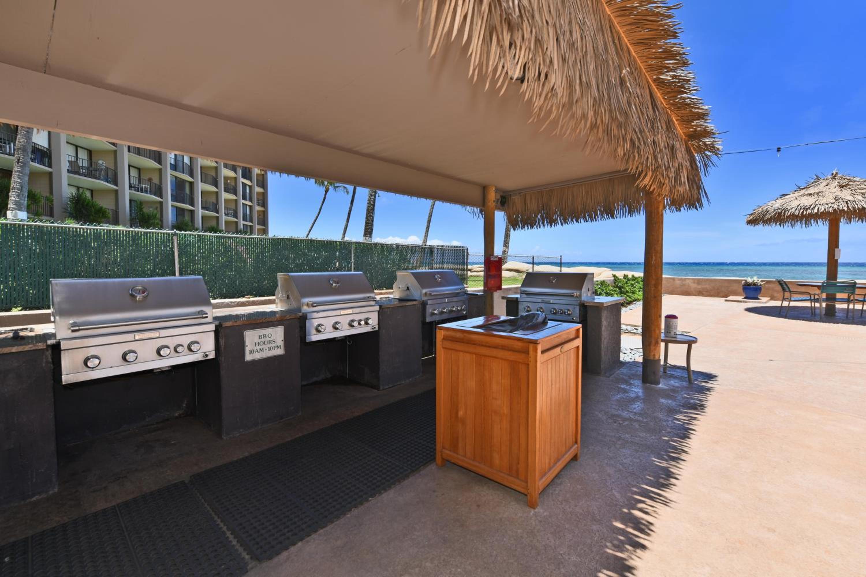 Royal Kahana 317 · RK 317 Remodeled BeachFront Studio w Ocean Vi