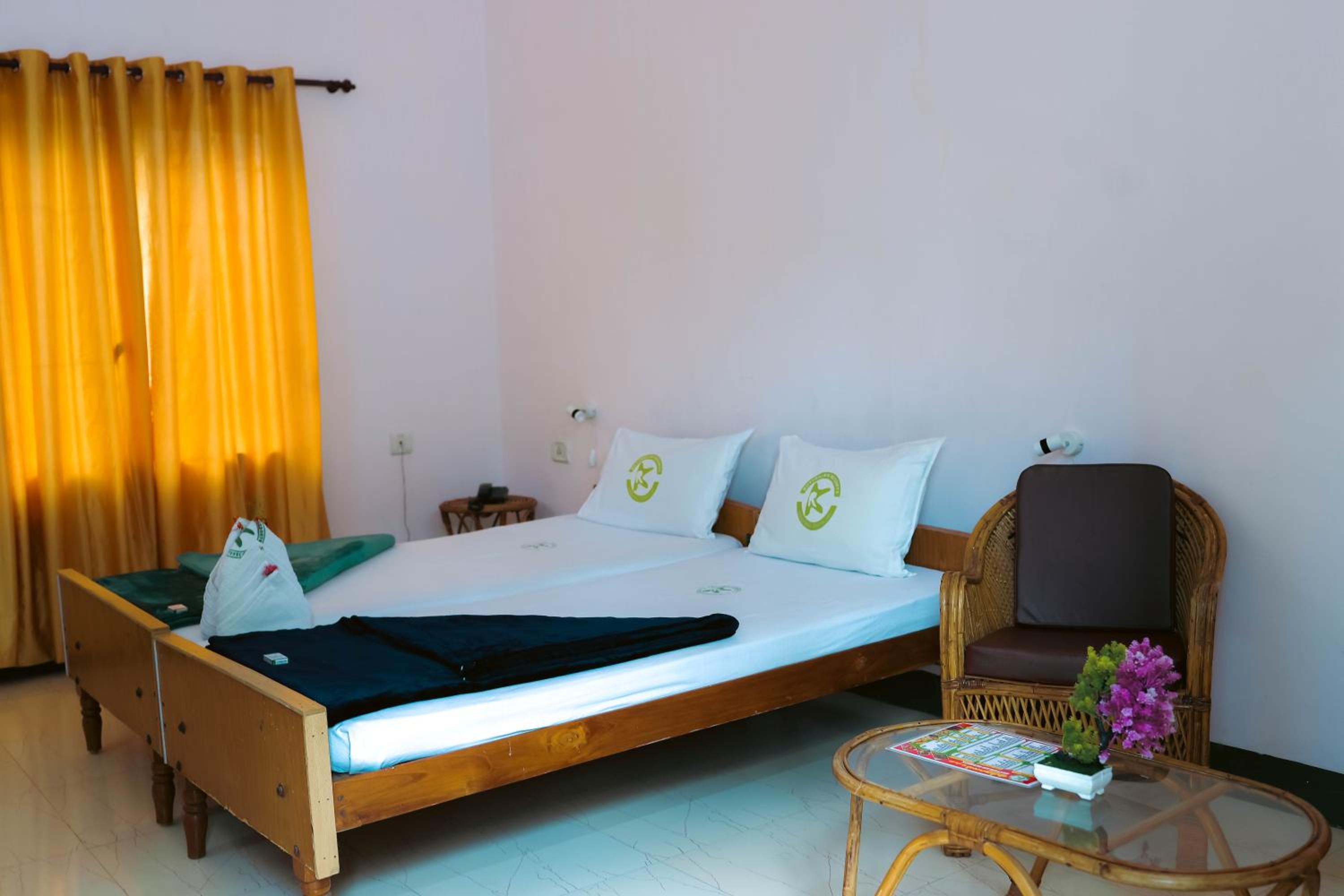 Kuttralam Resorts