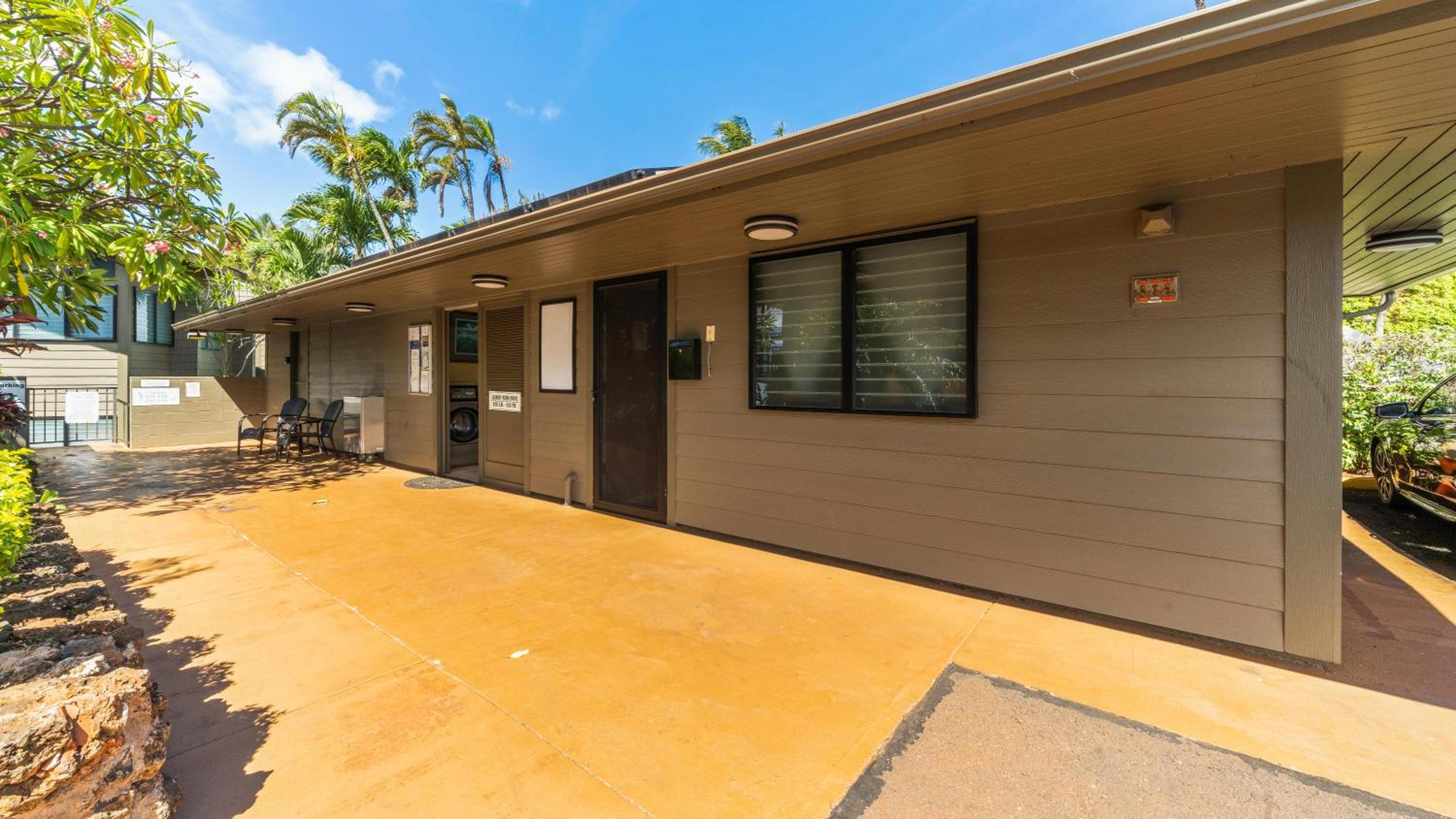Polynesian Shores 111 · PS 111 Updated Condo w Ocean Views Pool