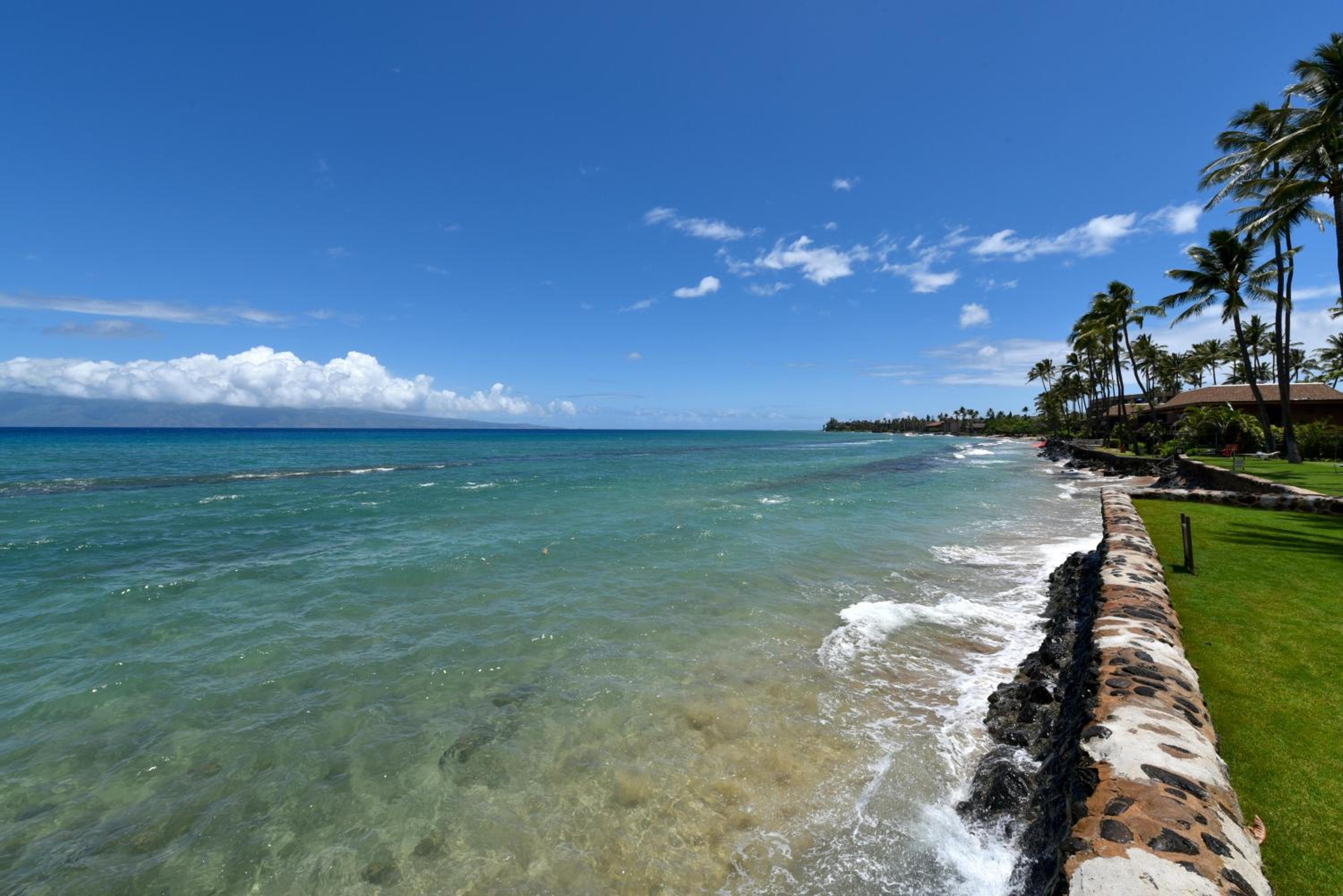 Papakea H106 · PK H106 Remodeled 2BD Condo w AC Pool Hot Tub