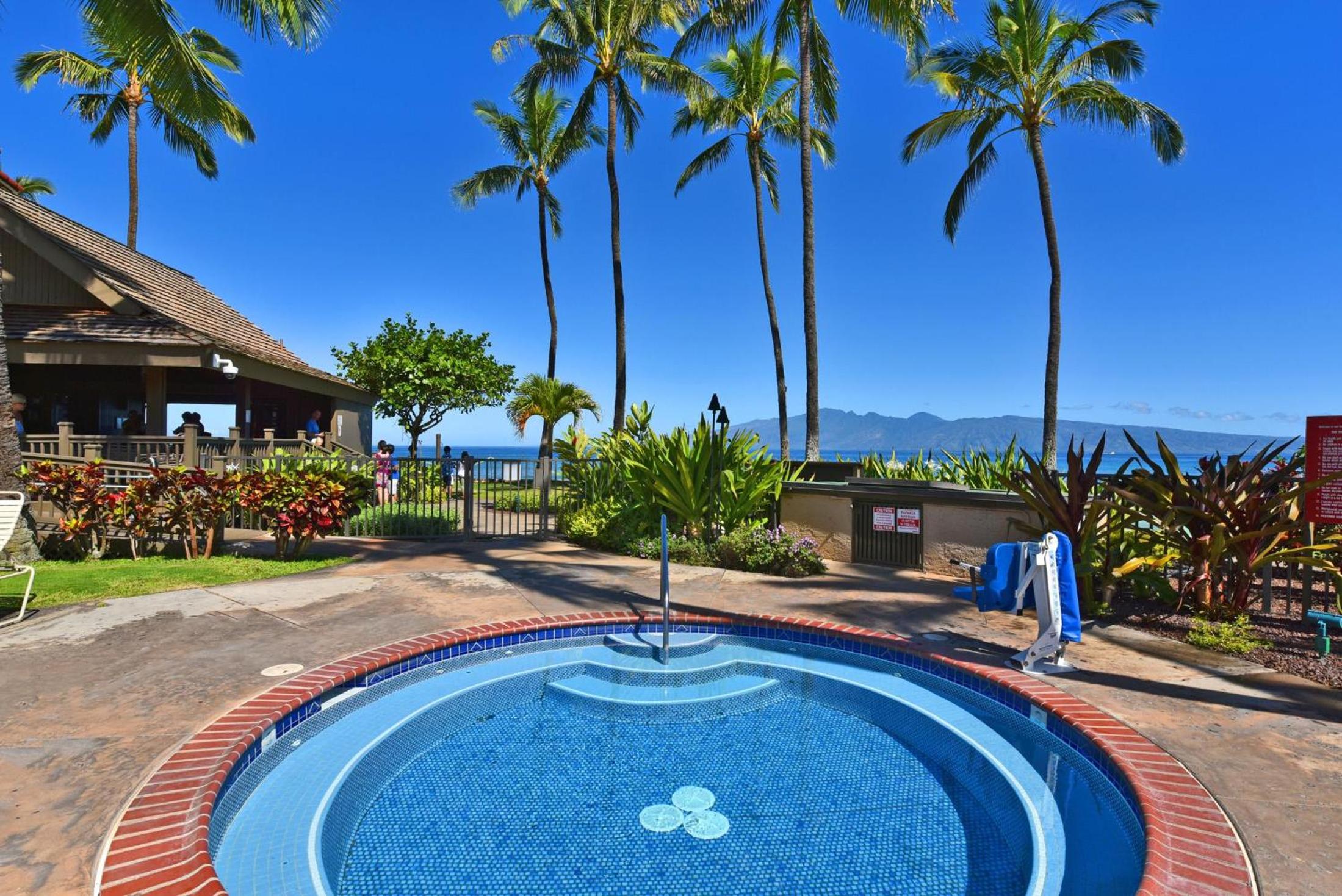 Papakea B405 · PK B405 Spacious 3Bedroom at OceanFront Resort