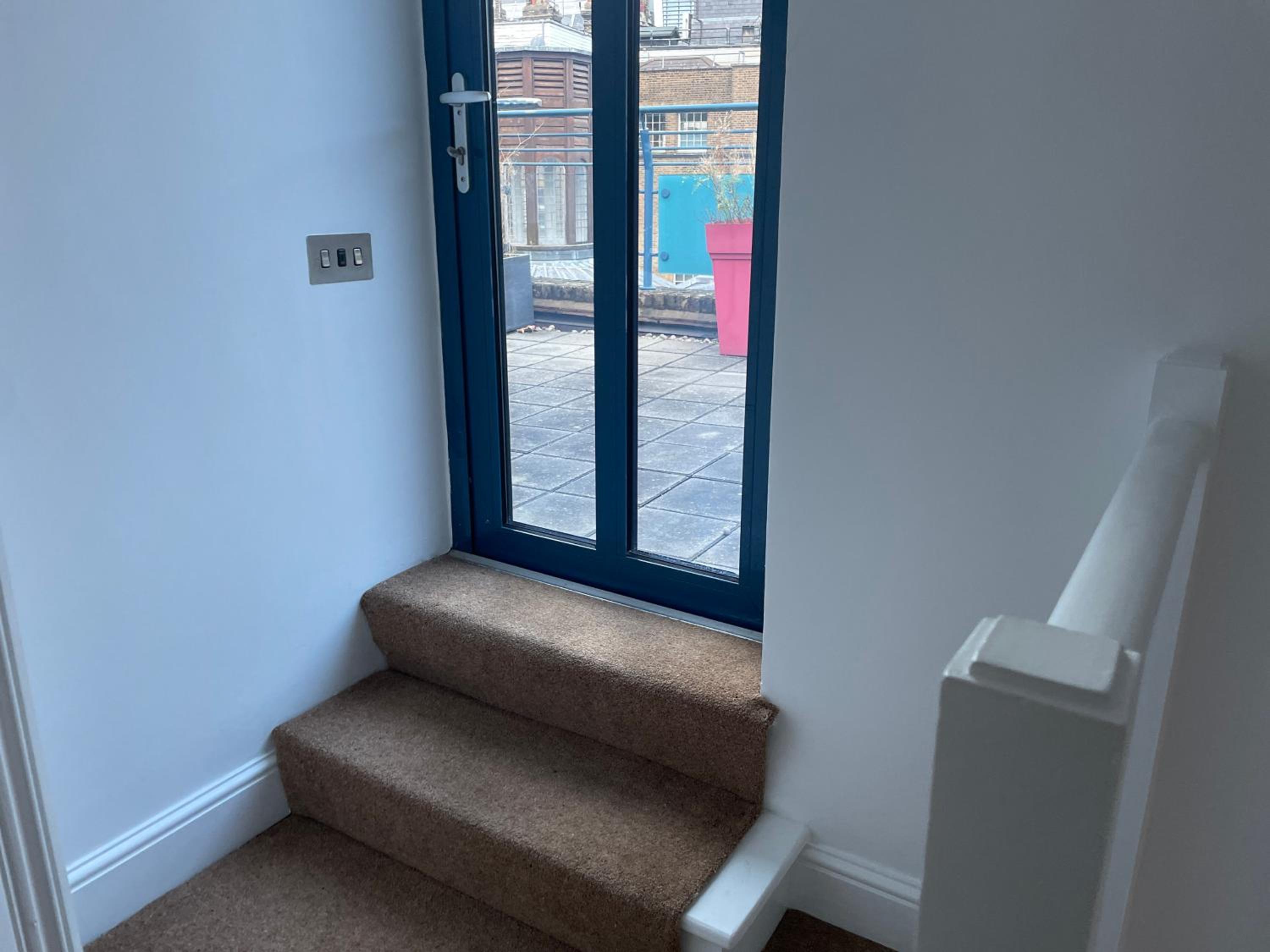 London City 1 Bed with Roof Terrace