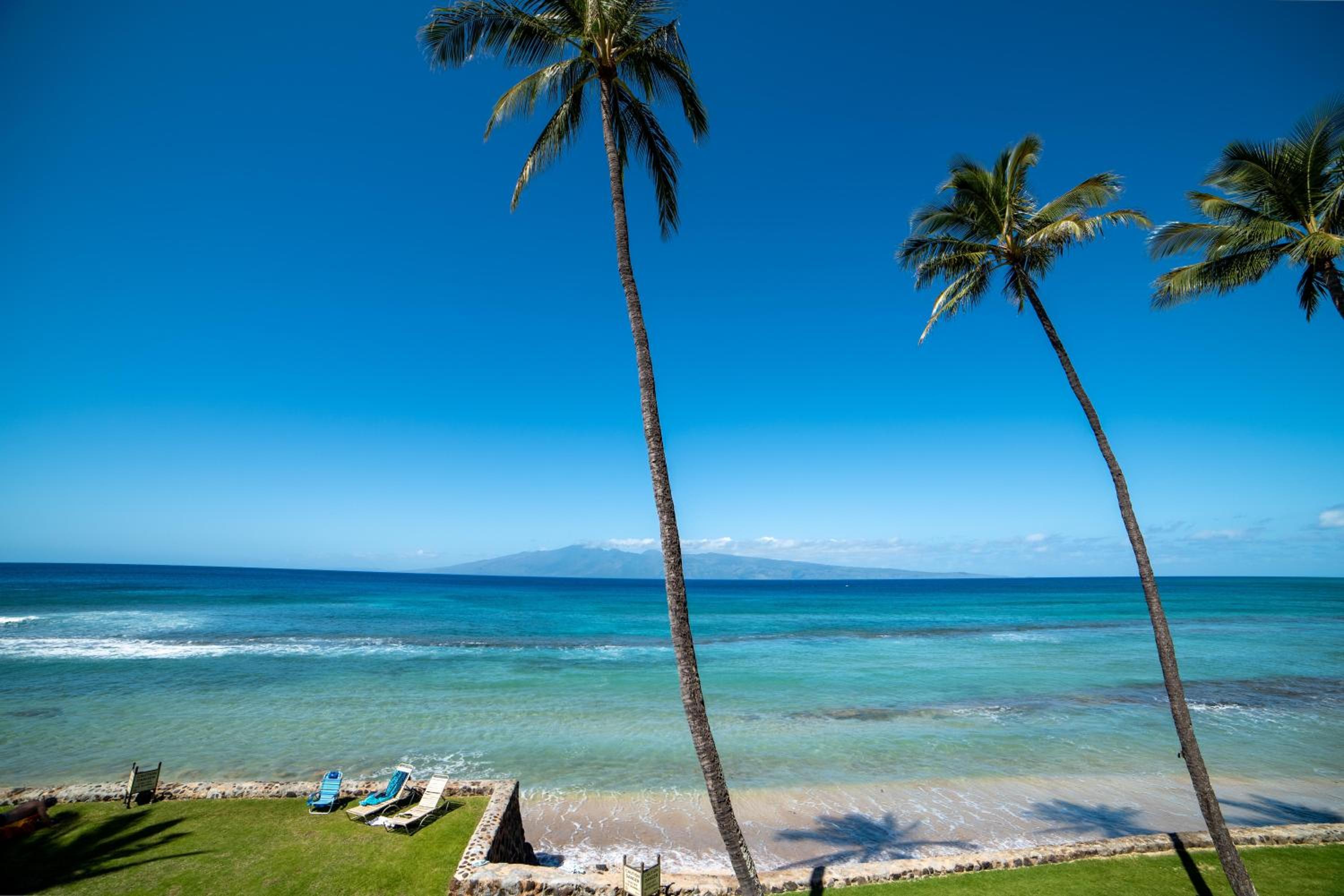 Papakea A301 · PK A301 BeachFront Corner Condo w Ocean Views Poo