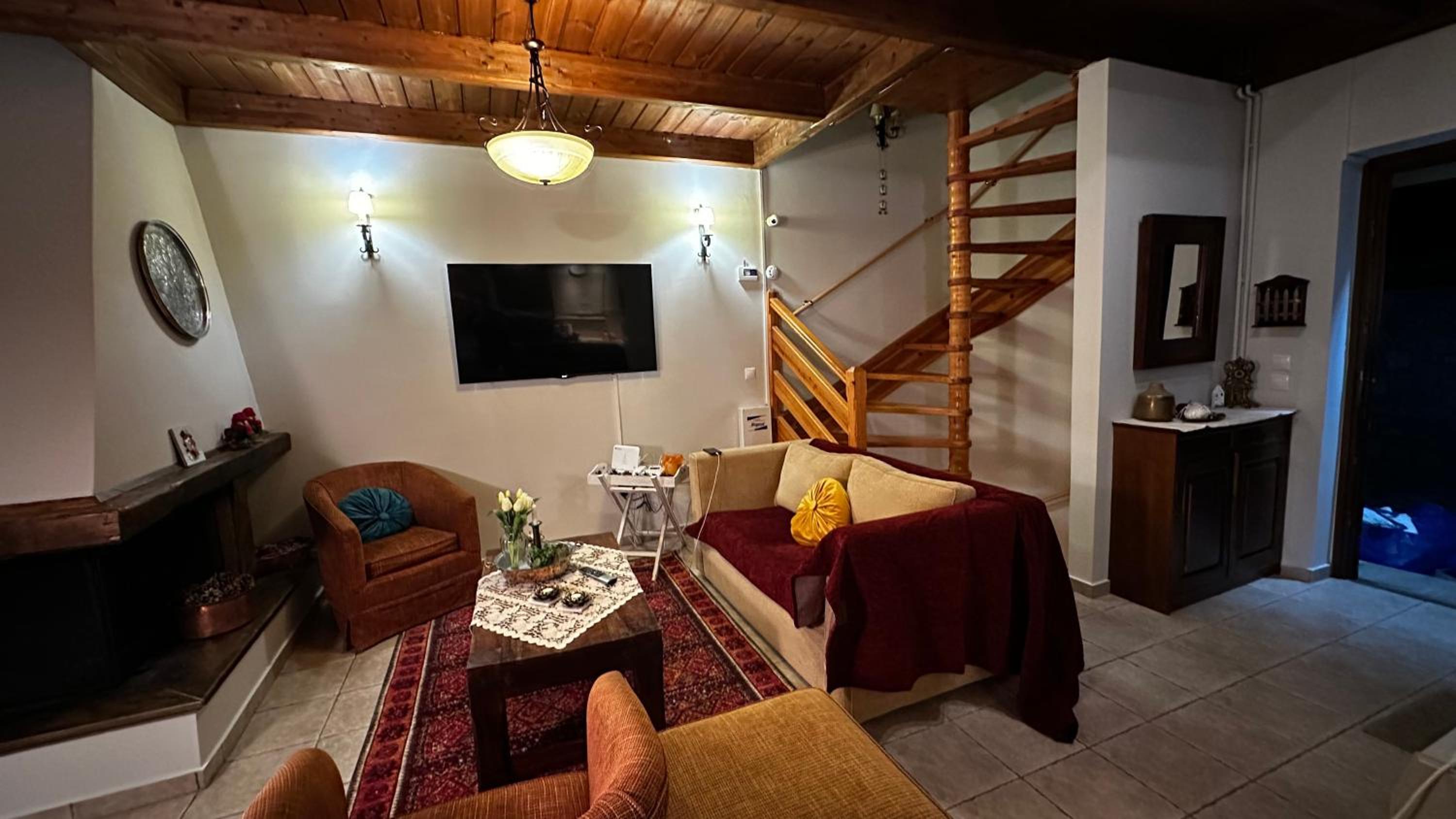 Tripio Lithari - Arachova Vacation Home